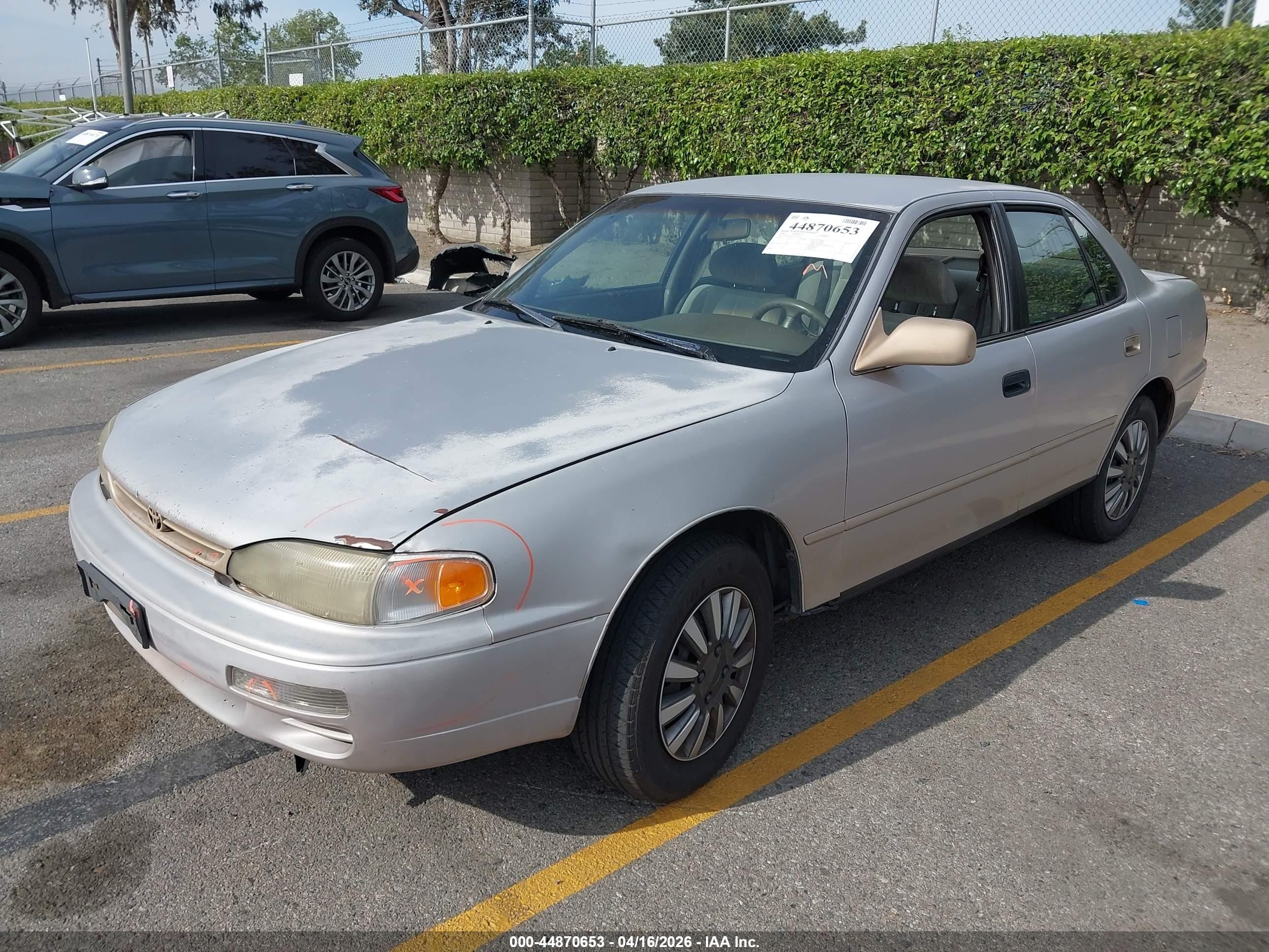 1996 Toyota Camry Le/xle/se Gold vin: 4T1BF12K2TU122170