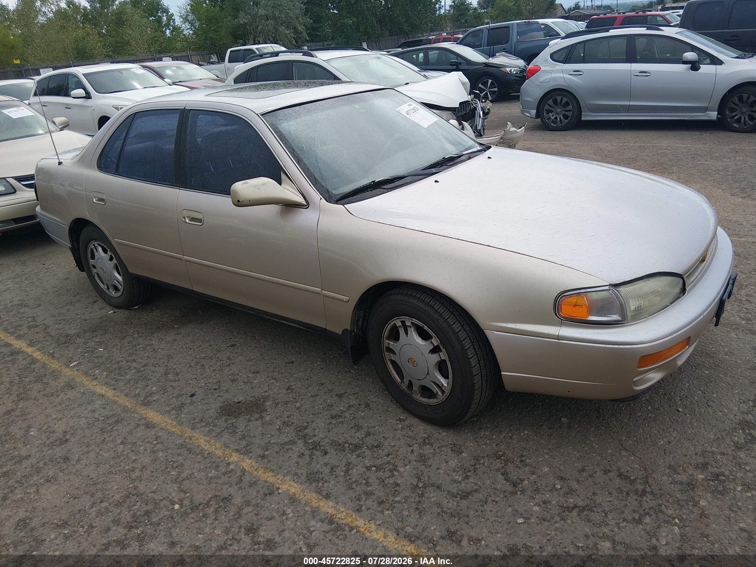 1996 Toyota Camry Le/xle/se Tan vin: 4T1BF12K6TU134709