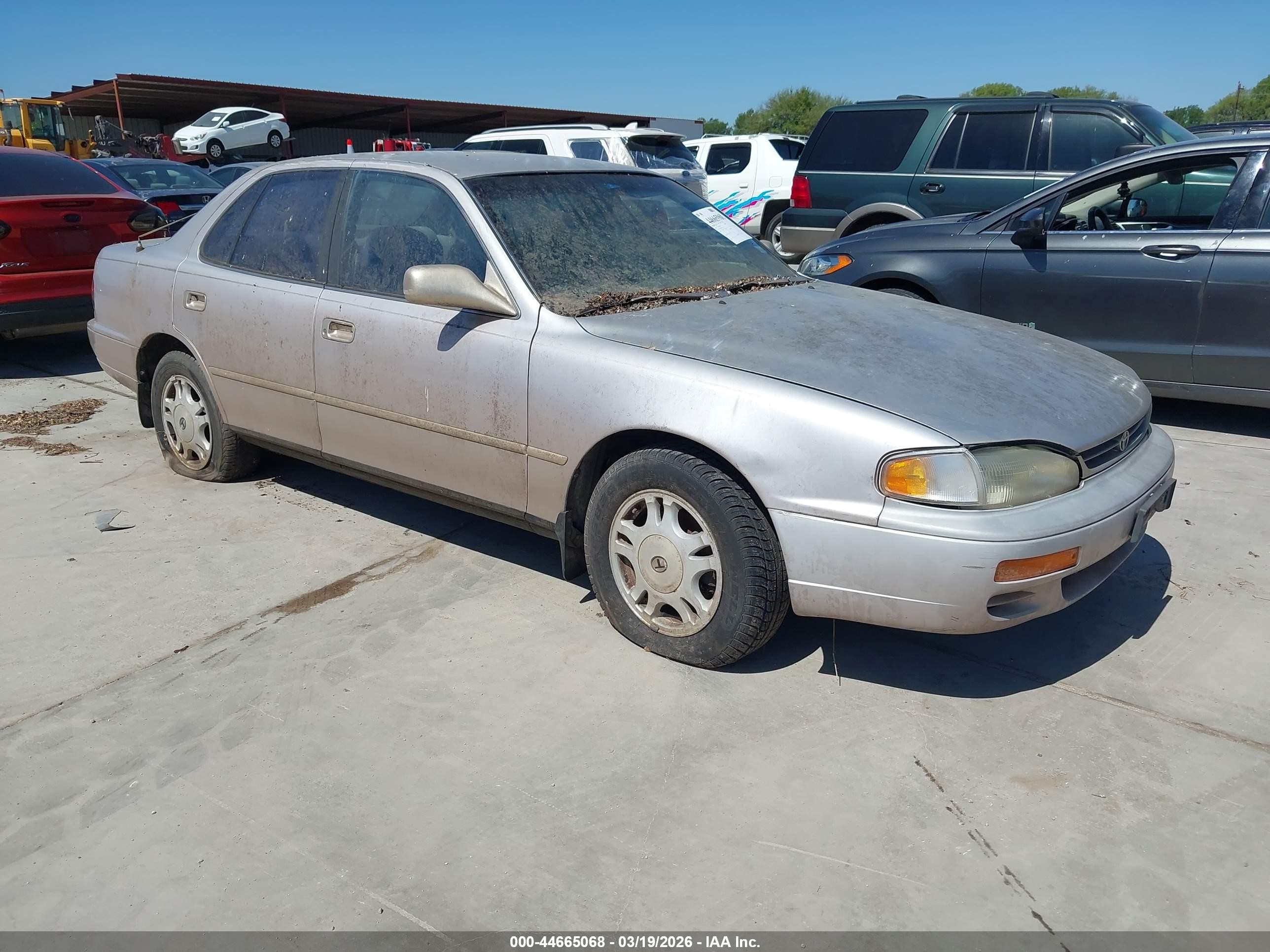1996 Toyota Camry Le/xle/se Silver vin: 4T1BF12K8TU133013