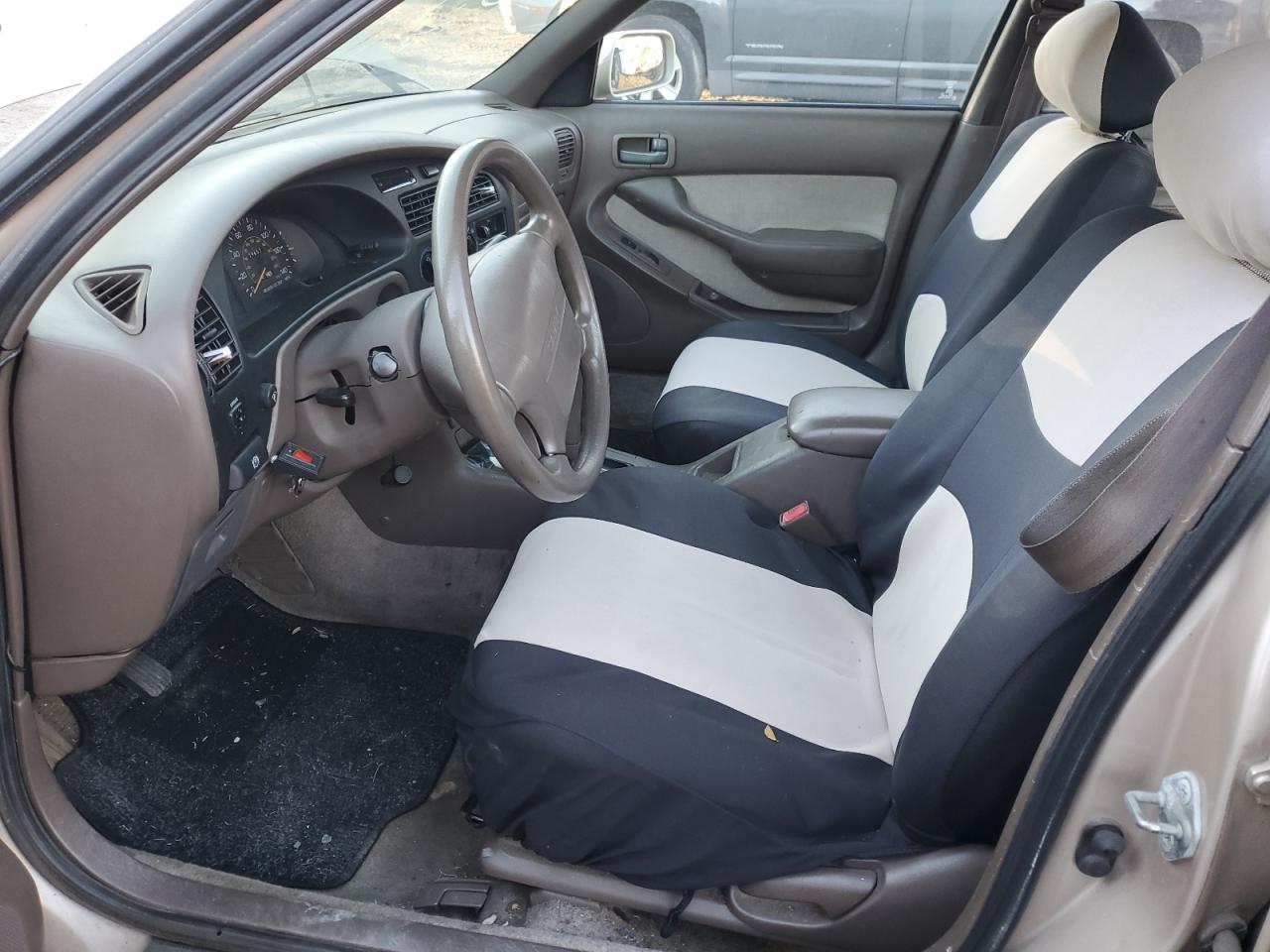 1996 Toyota Camry Le Gold vin: 4T1BF12KXTU127570