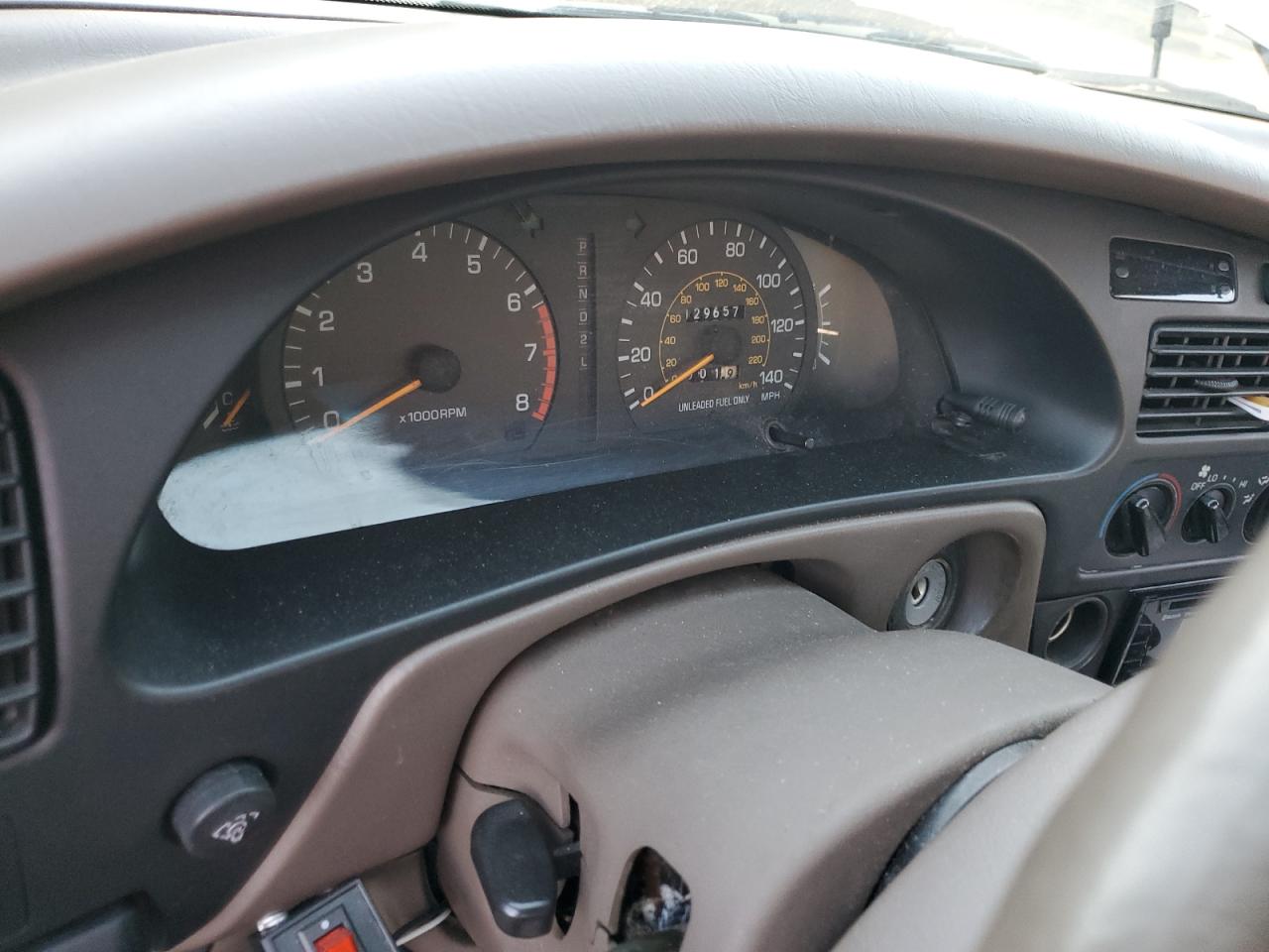 1996 Toyota Camry Le Gold vin: 4T1BF12KXTU127570