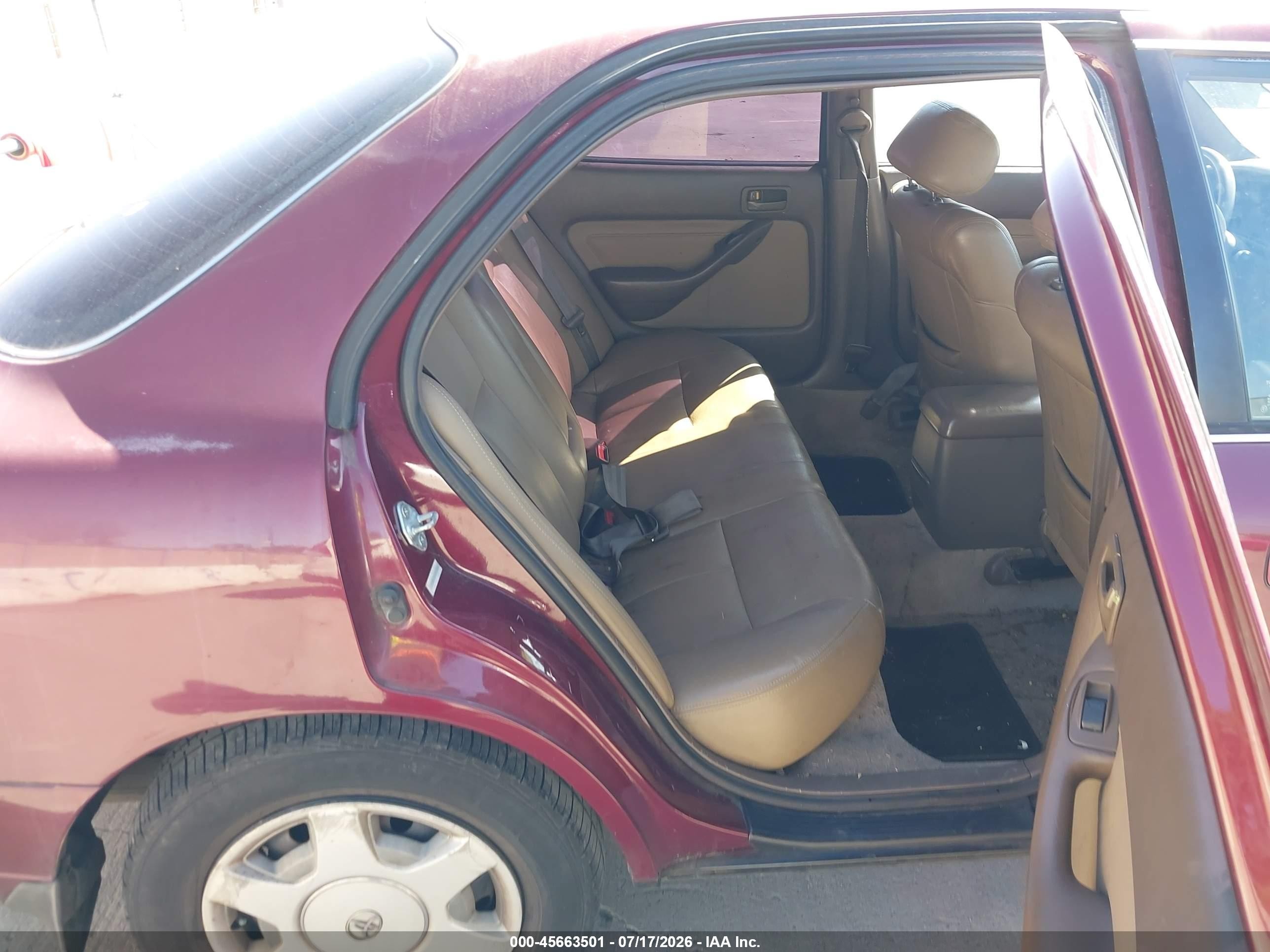 1996 Toyota Camry Le/xle/se Maroon vin: 4T1BF12KXTU138262
