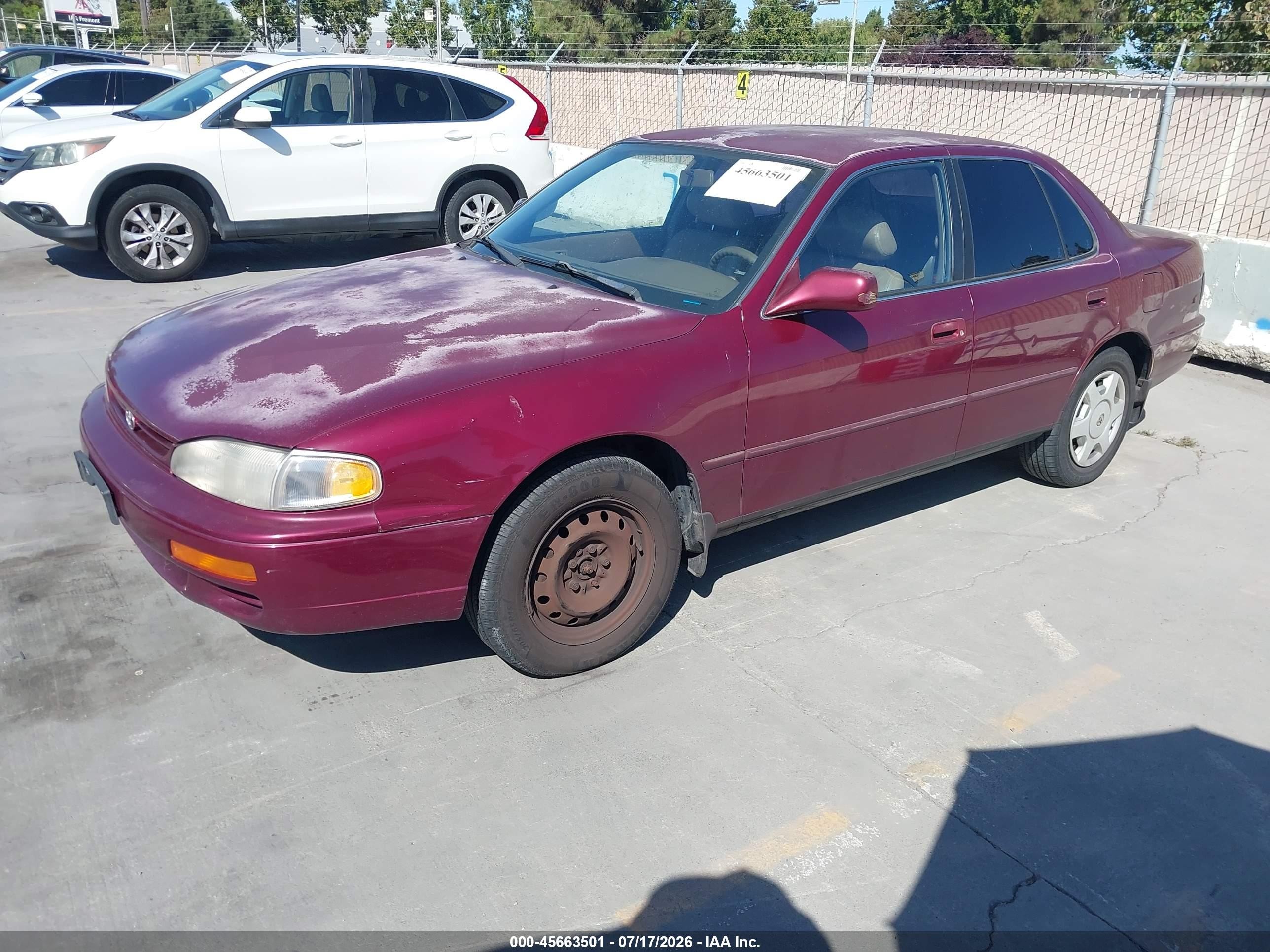 1996 Toyota Camry Le/xle/se Maroon vin: 4T1BF12KXTU138262