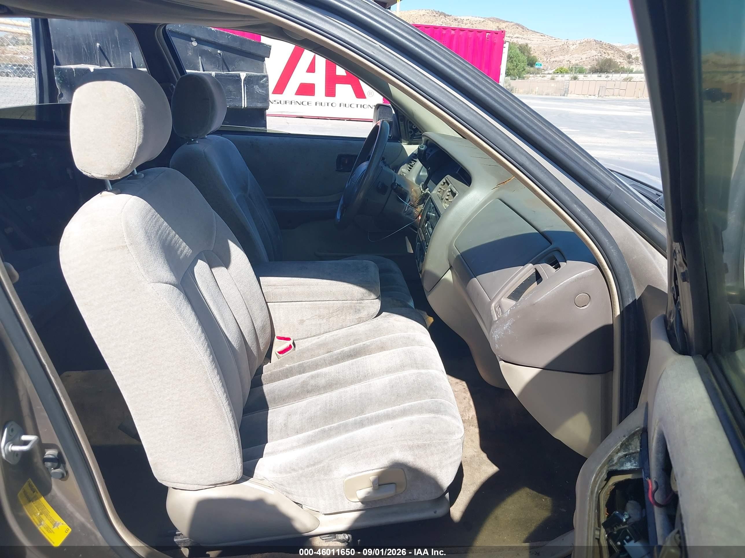 1999 Toyota Avalon Xl Gray vin: 4T1BF18B0XU318623