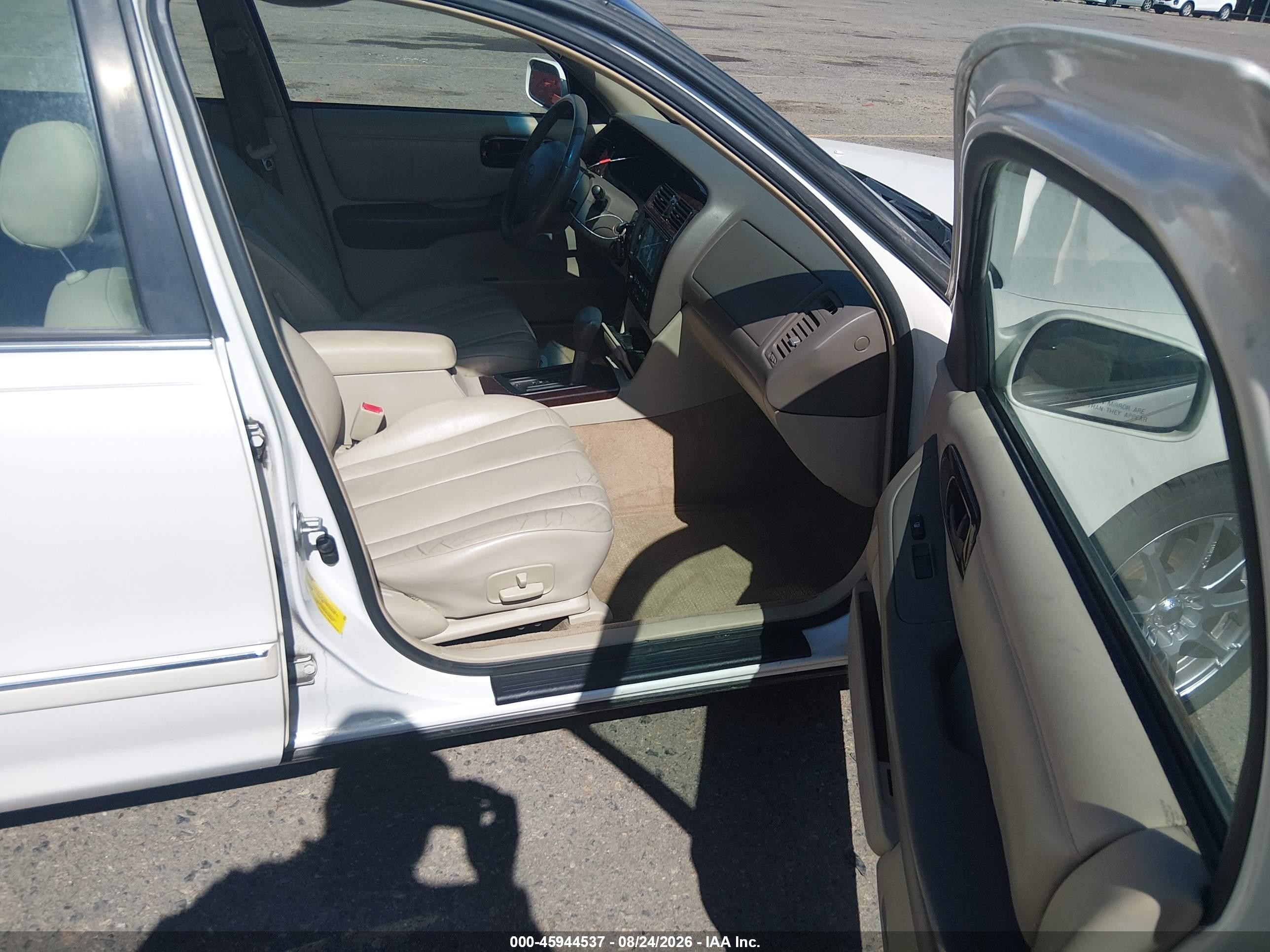 1999 Toyota Avalon Xl/xls White vin: 4T1BF18B0XU329072