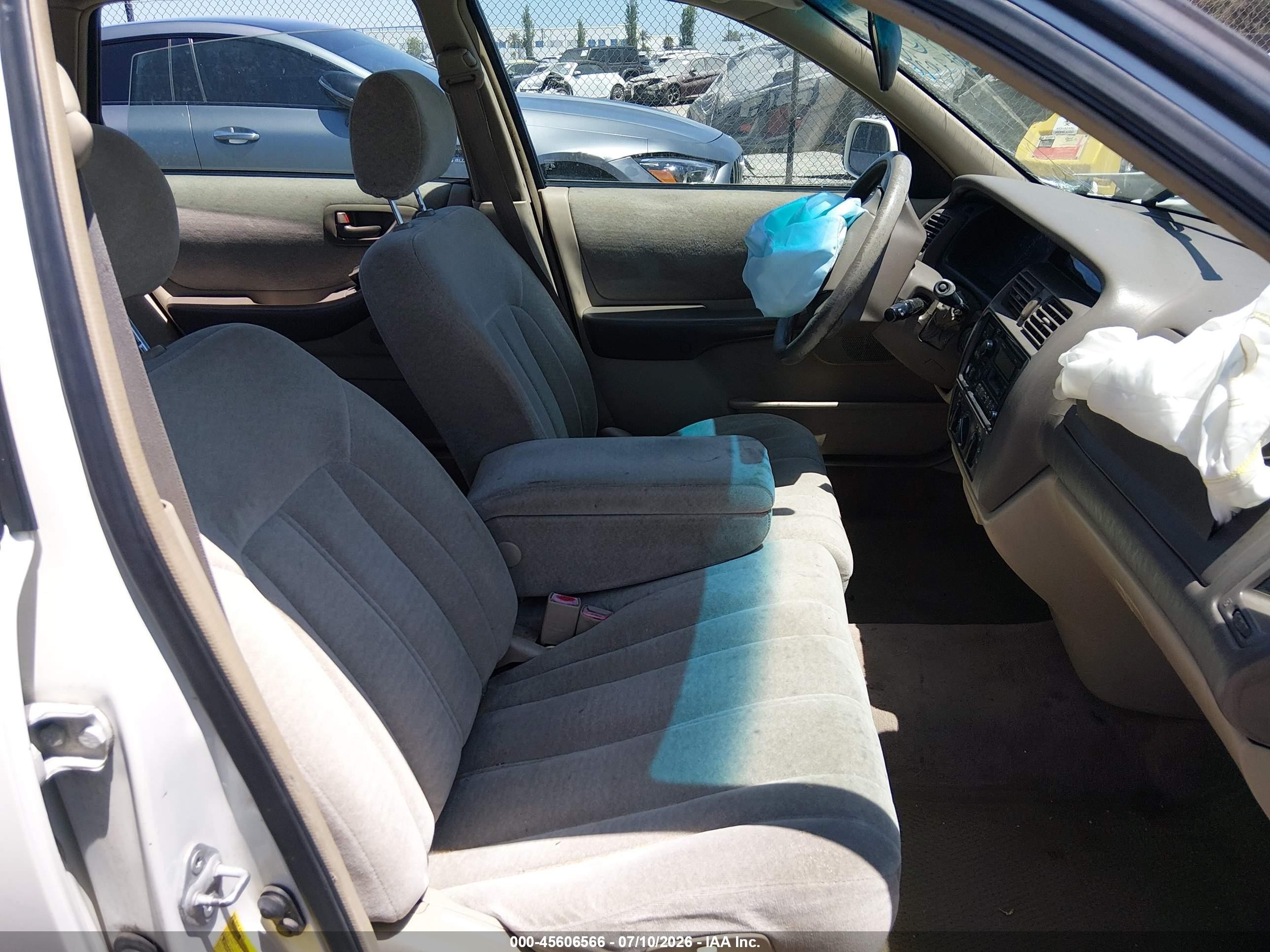 1999 Toyota Avalon Xl White vin: 4T1BF18B1XU306125