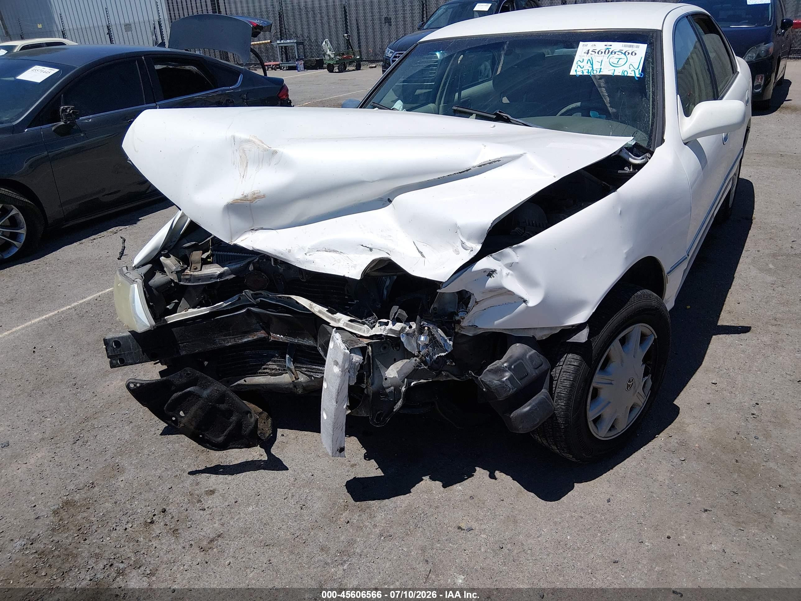 1999 Toyota Avalon Xl White vin: 4T1BF18B1XU306125