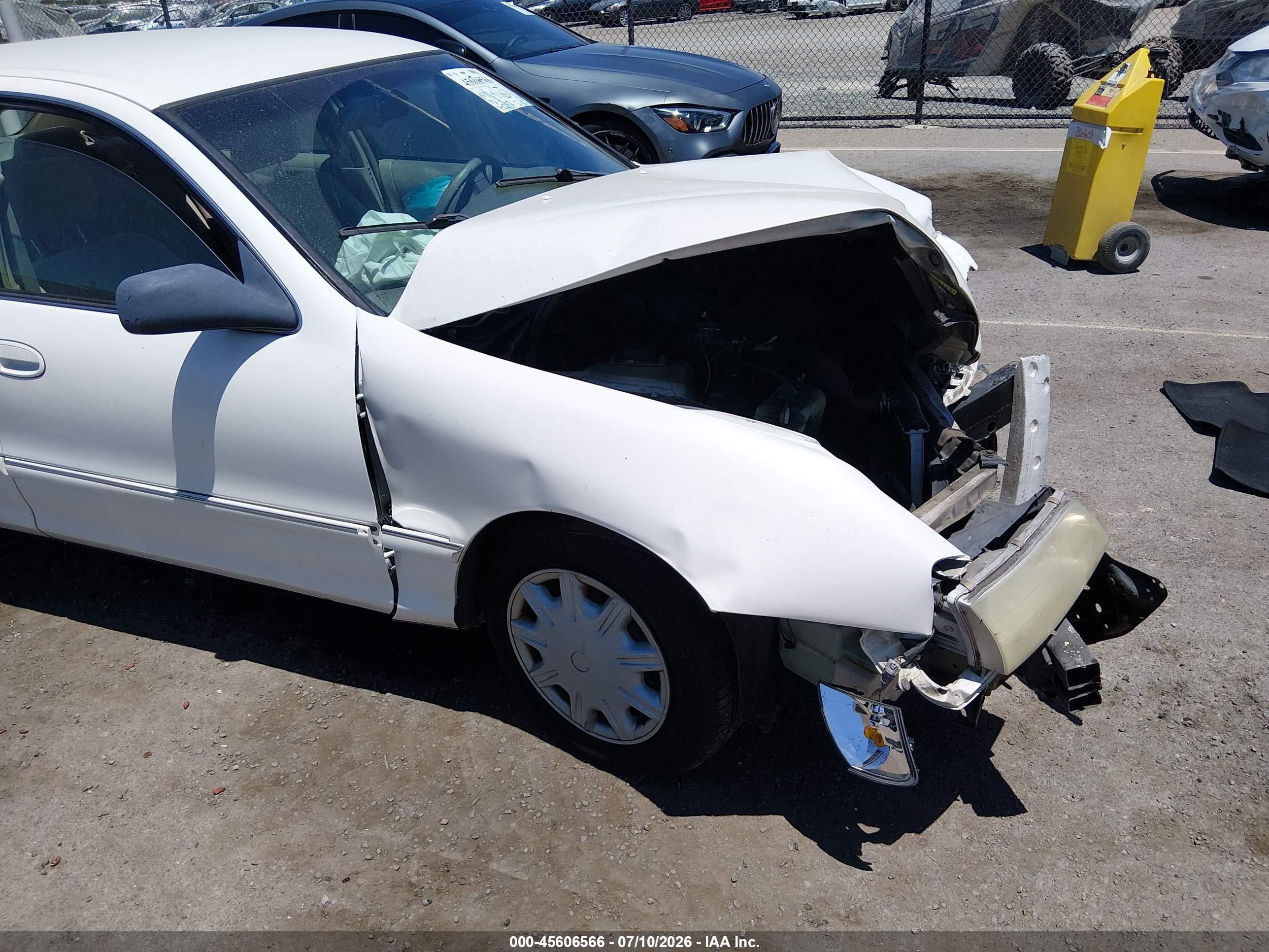 1999 Toyota Avalon Xl White vin: 4T1BF18B1XU306125