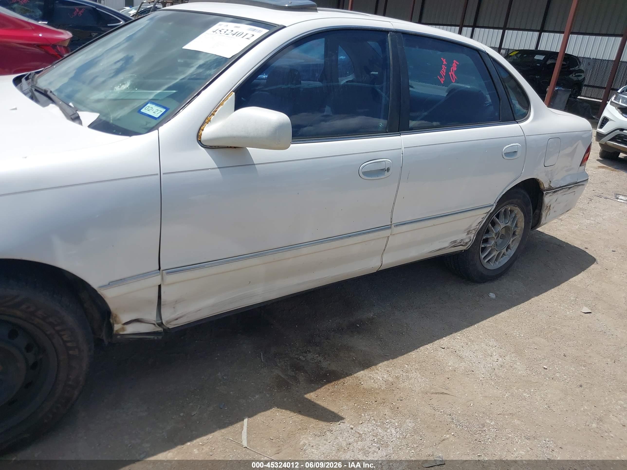1999 Toyota Avalon Xl White vin: 4T1BF18B1XU344888
