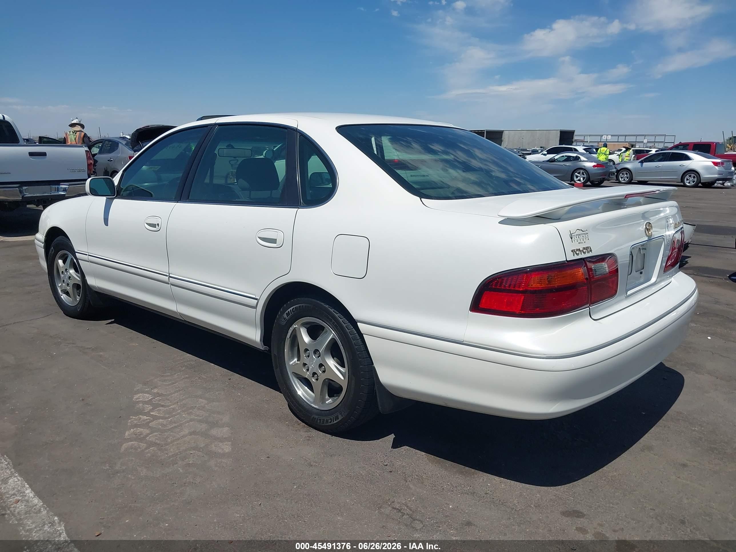 1998 Toyota Avalon Xls White vin: 4T1BF18B2WU253370