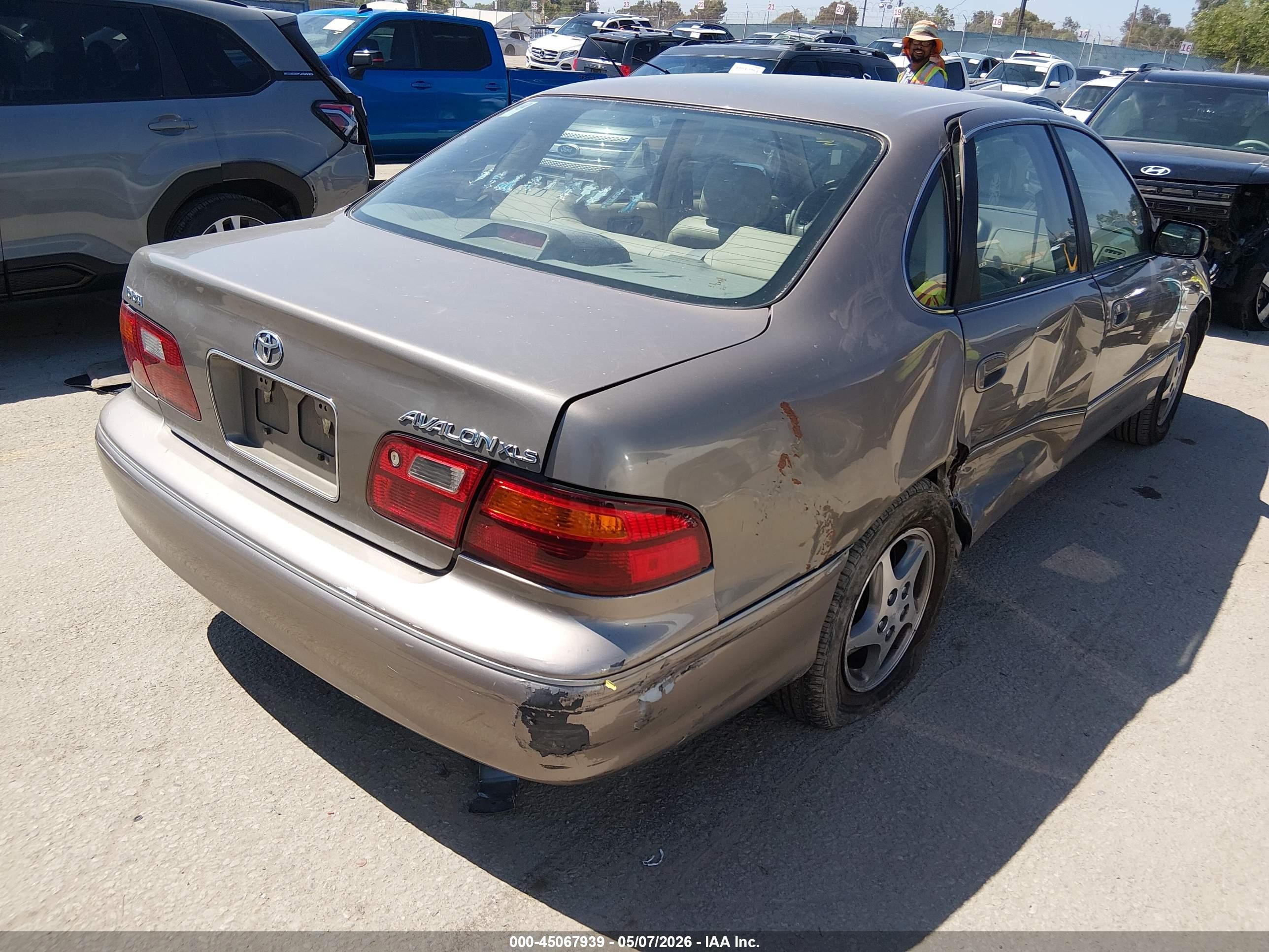 1998 Toyota Avalon Xls Коричневый vin: 4T1BF18B2WU263400