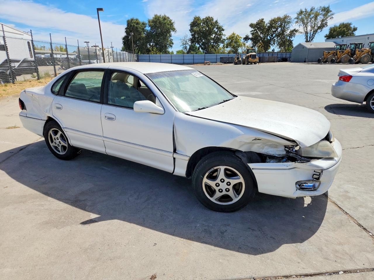 1999 Toyota Avalon Xls White vin: 4T1BF18B2XU299928
