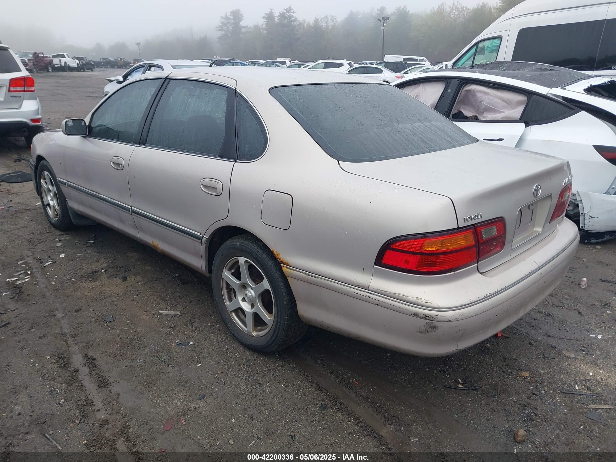 1999 Toyota Avalon Xl Золотой vin: 4T1BF18B2XU300009