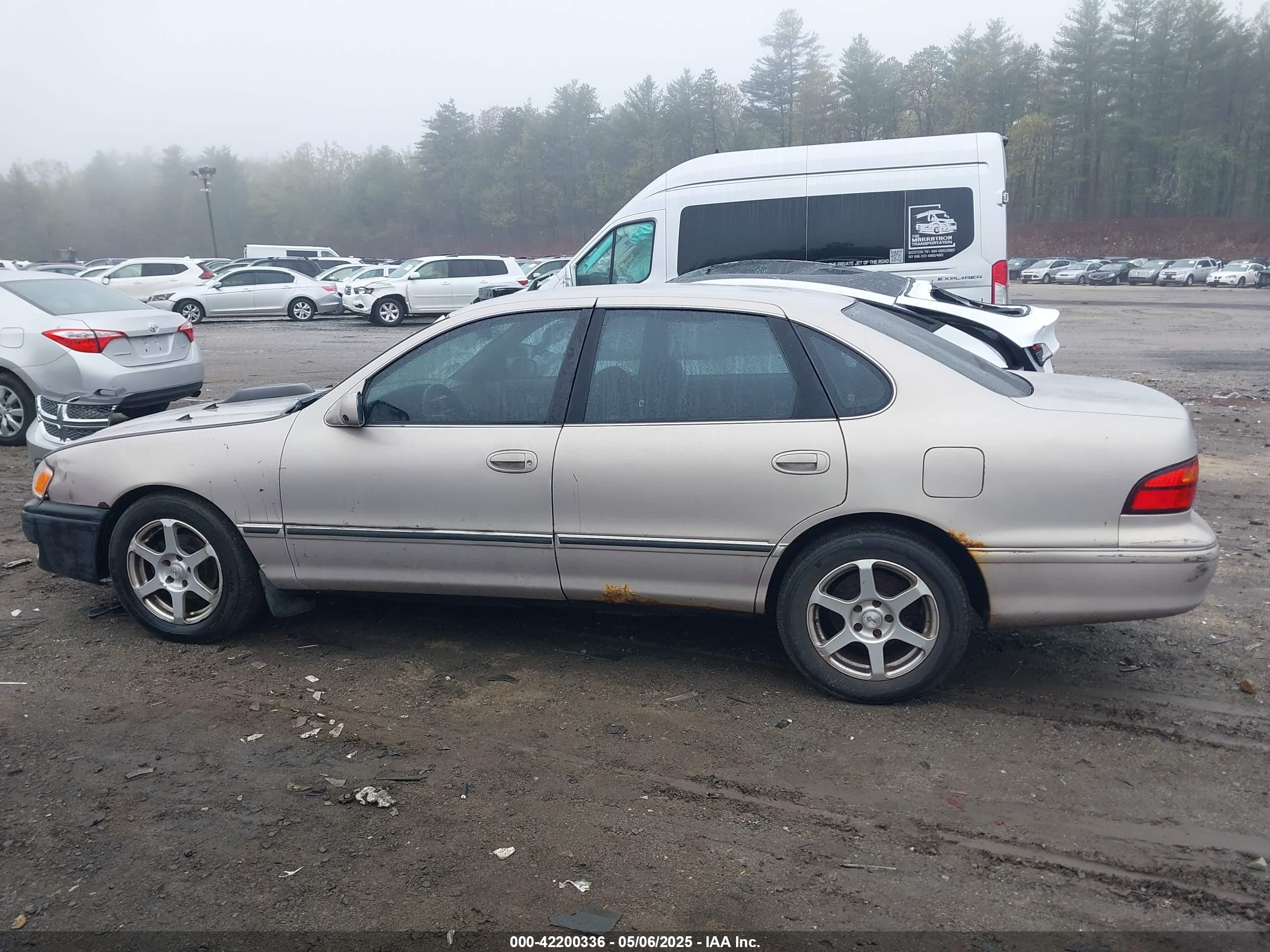 1999 Toyota Avalon Xl Золотой vin: 4T1BF18B2XU300009