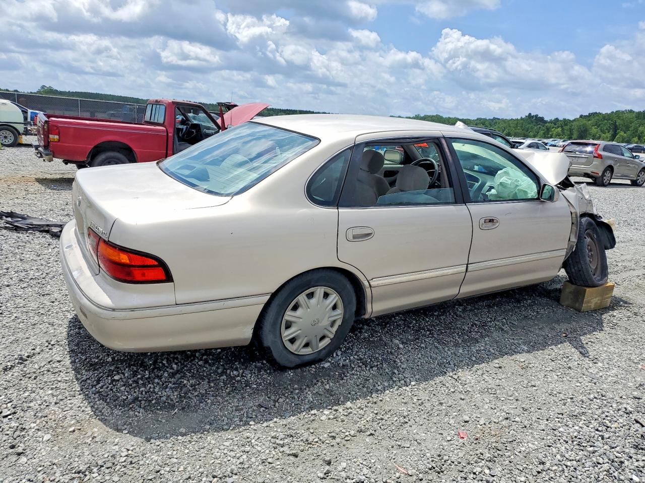 1998 Toyota Avalon Xl Tan vin: 4T1BF18B3WU277564
