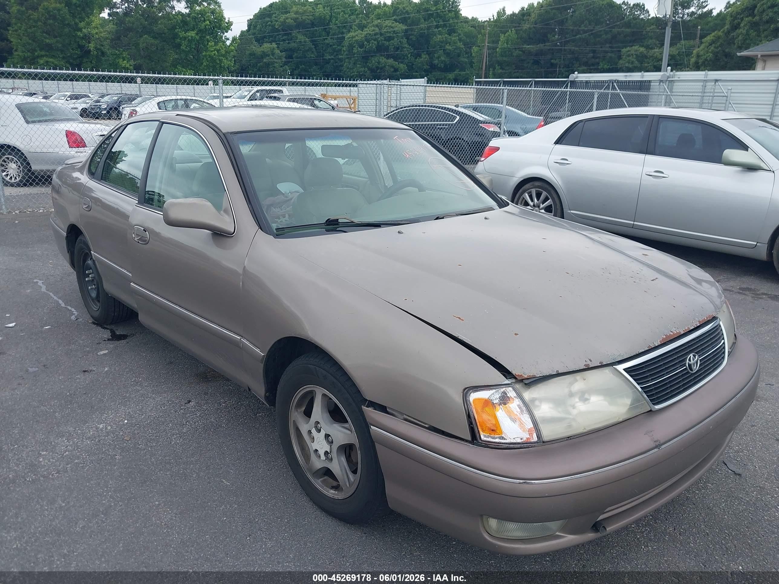 1999 Toyota Avalon Xls Gold vin: 4T1BF18B4XU316616