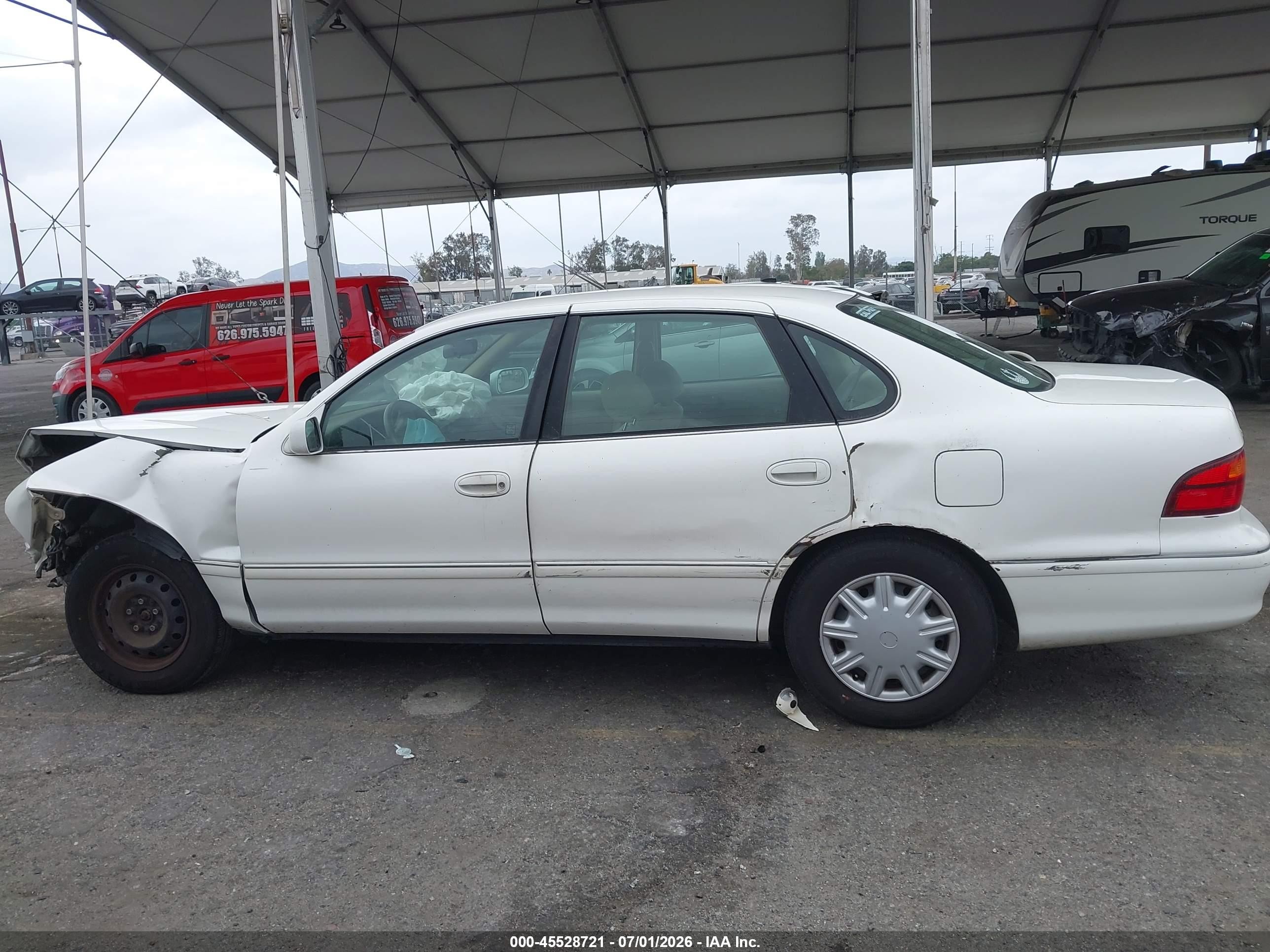 1998 Toyota Avalon Xl White vin: 4T1BF18B5WU249880