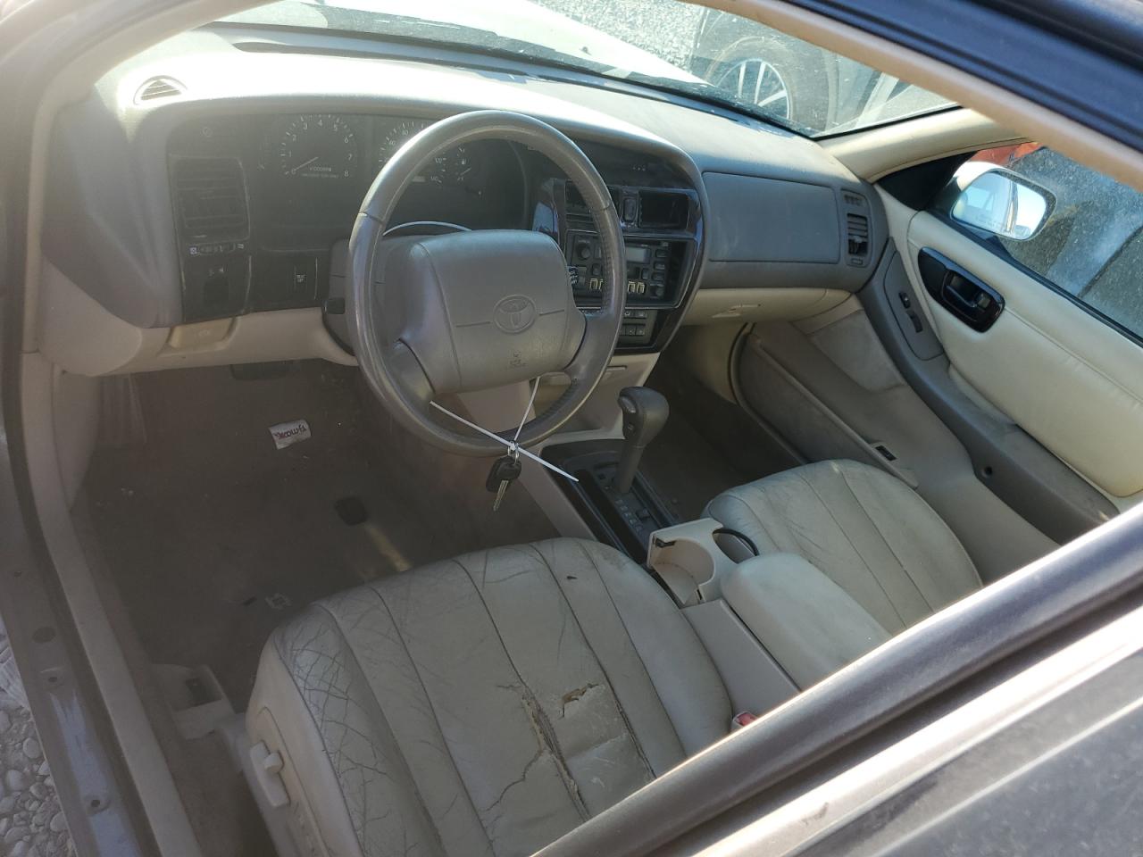 1999 Toyota Avalon Xl Tan vin: 4T1BF18B5XU329343