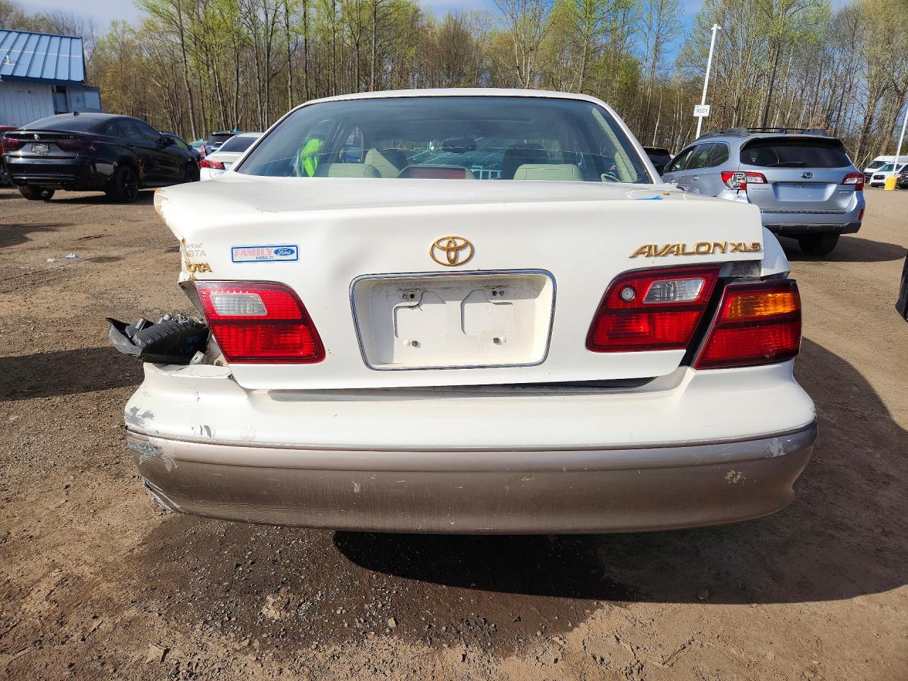 1998 Toyota Avalon Xls Белый vin: 4T1BF18B7WU252778