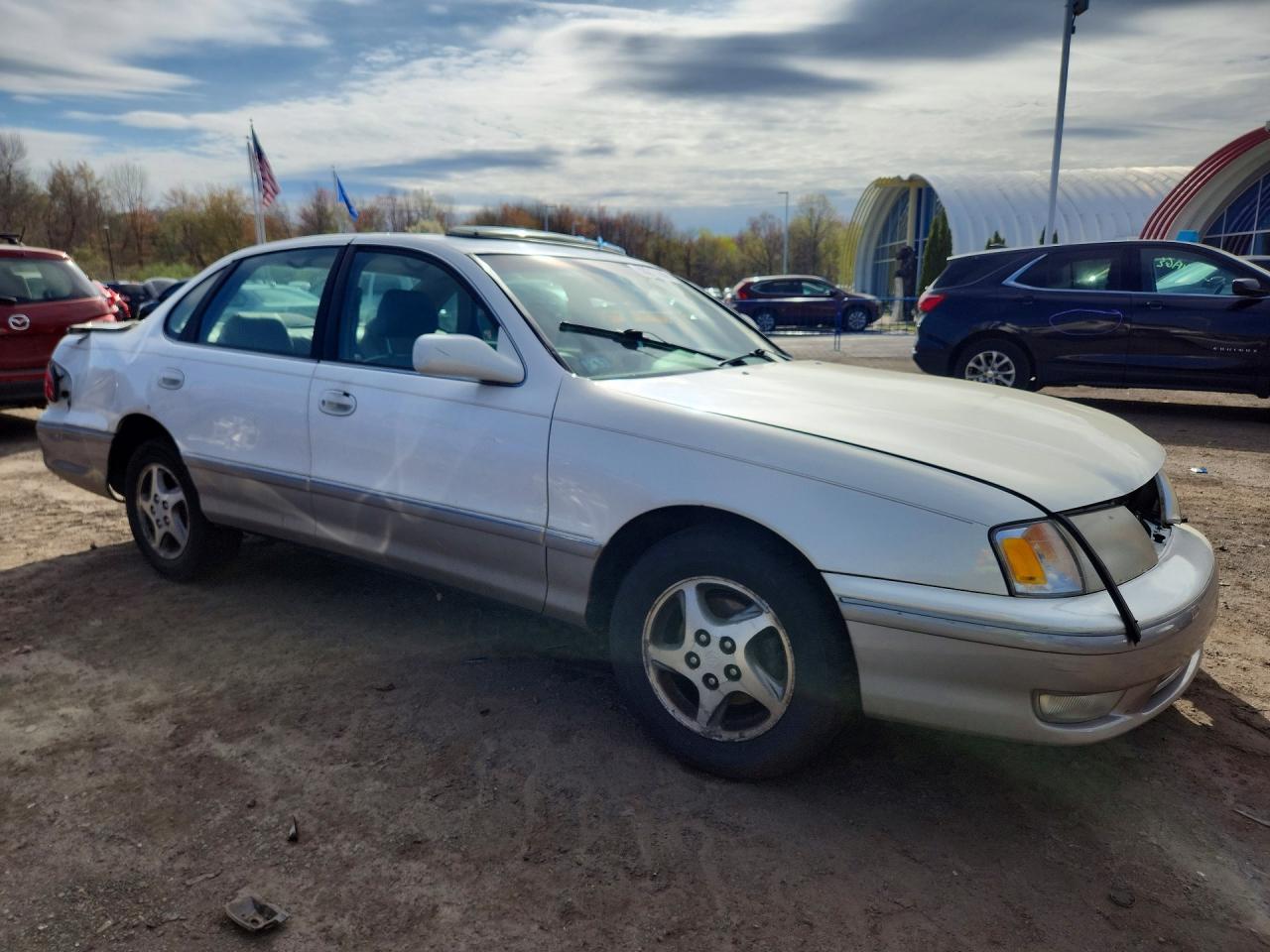 1998 Toyota Avalon Xls Белый vin: 4T1BF18B7WU252778