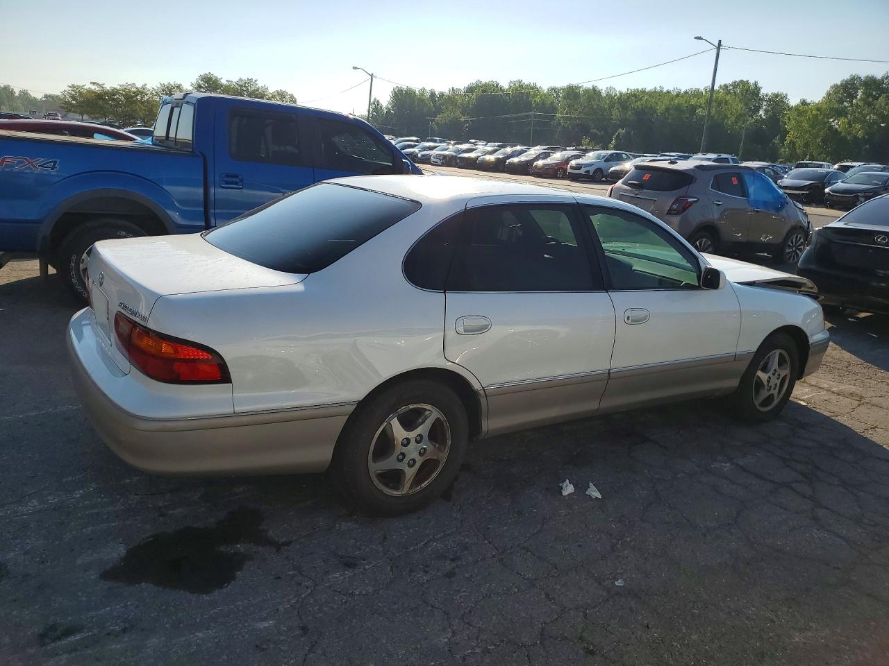 1999 Toyota Avalon Xls White vin: 4T1BF18B9XU308804