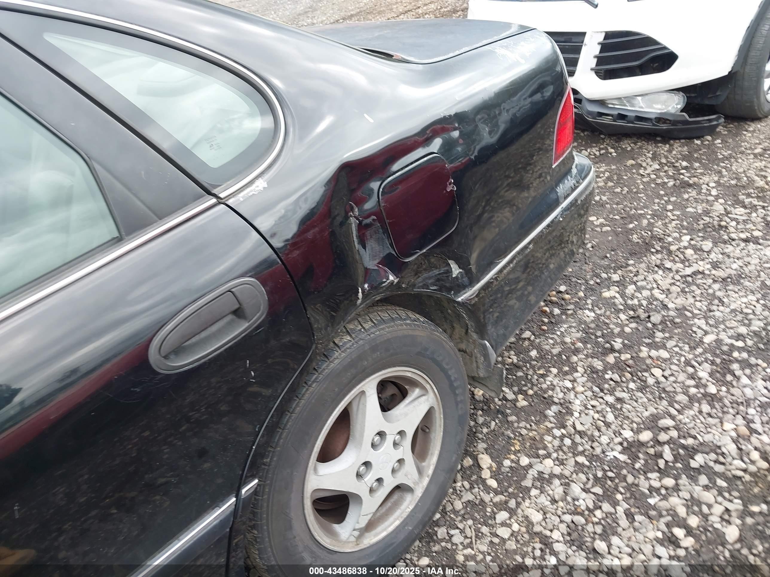 1998 Toyota Avalon Xl Black vin: 4T1BF18BXWU247090