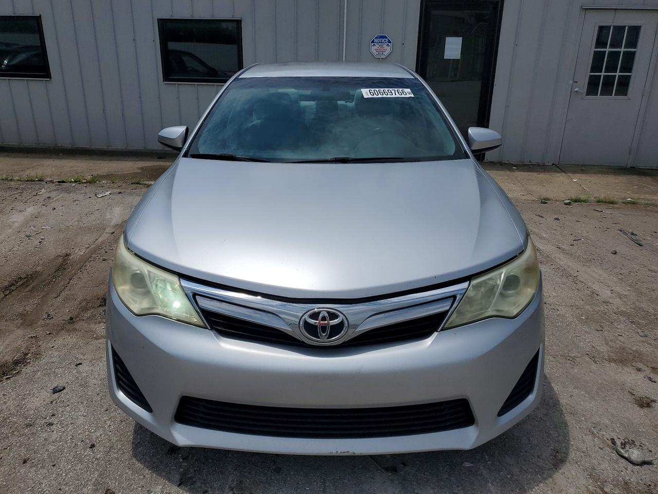 2012 Toyota Camry Le Silver vin: 4T1BF1FK0CU016004