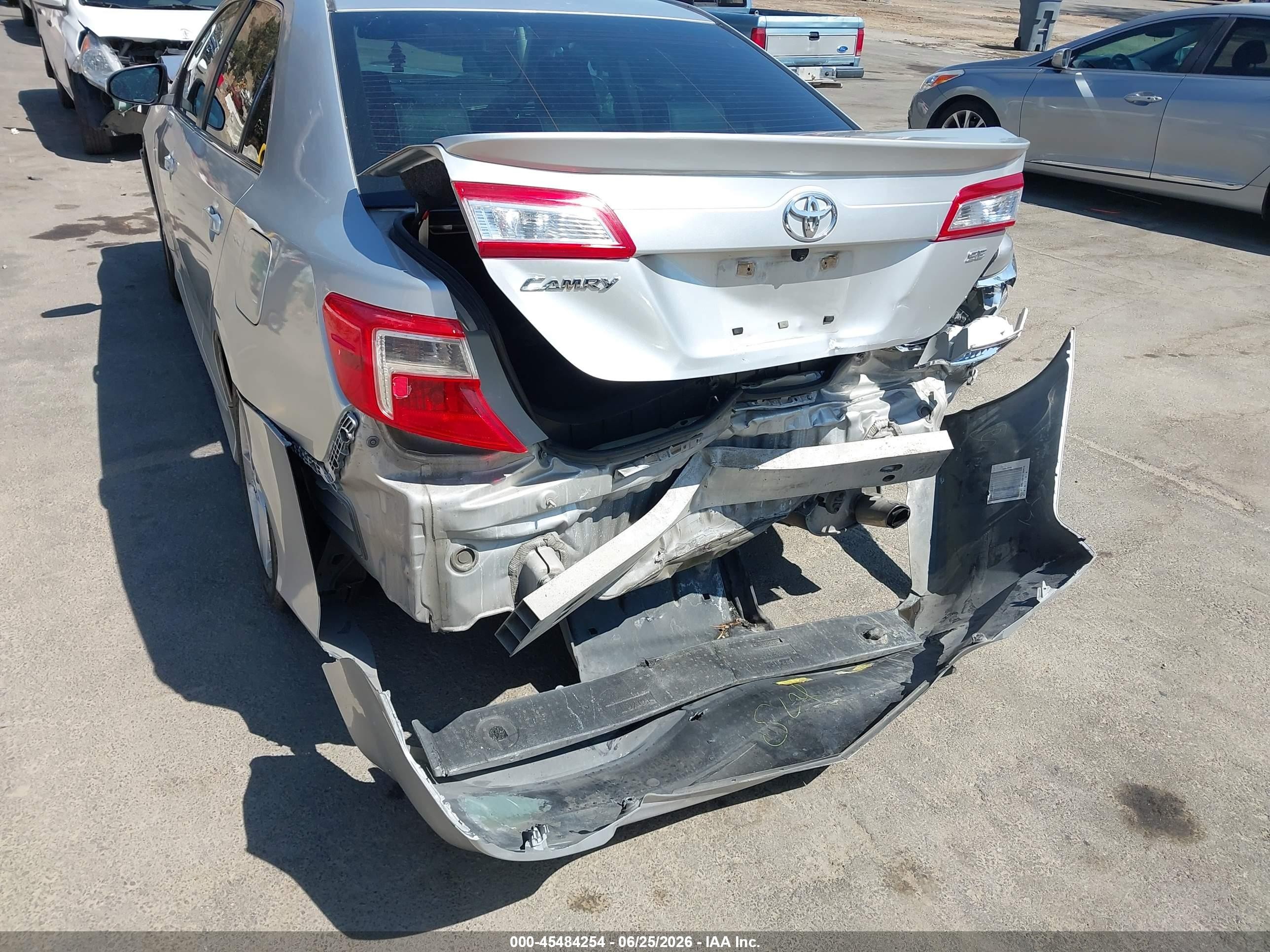 2012 Toyota Camry Se Silver vin: 4T1BF1FK0CU056227