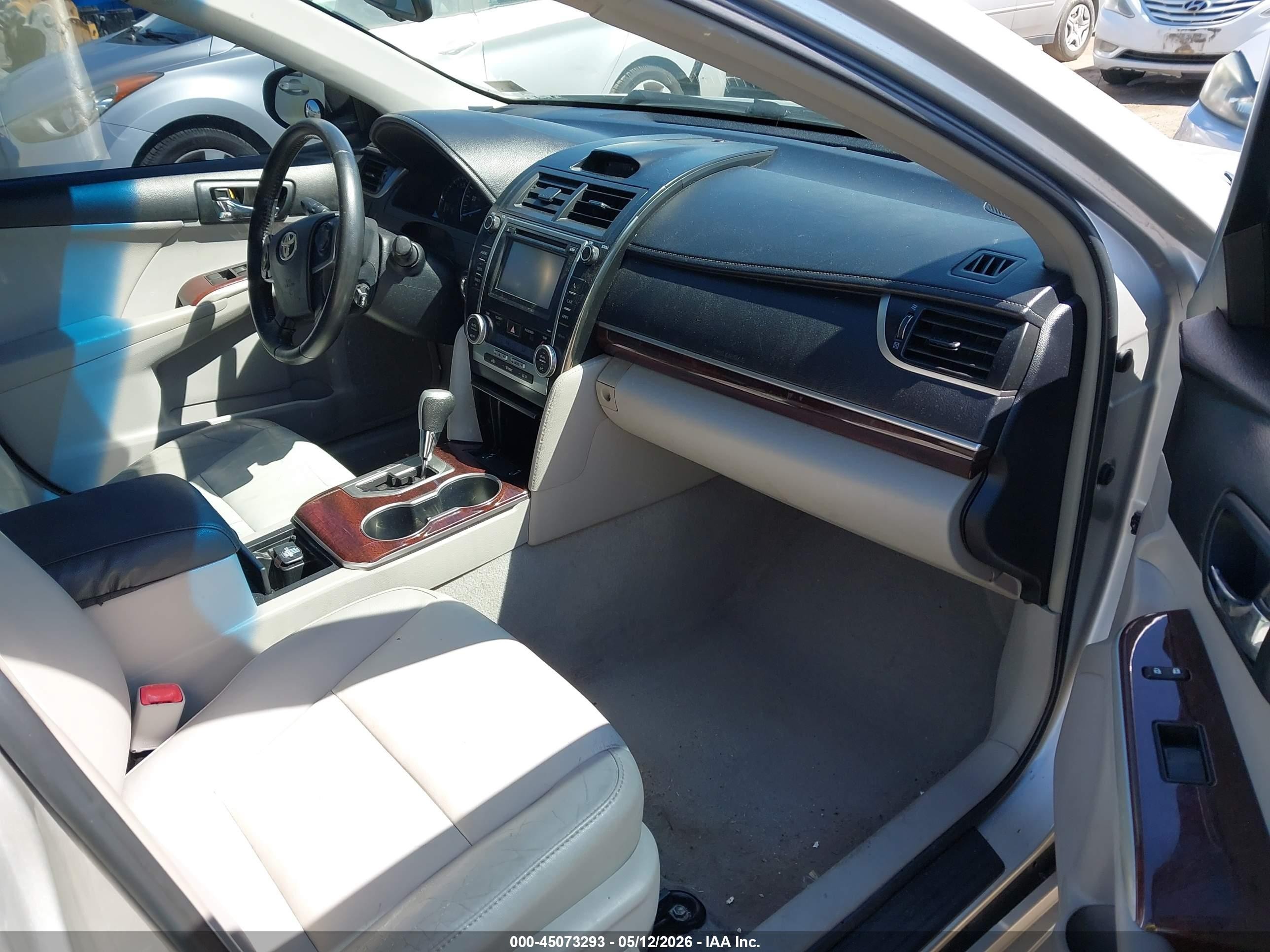2012 Toyota Camry Xle Silver vin: 4T1BF1FK0CU066398
