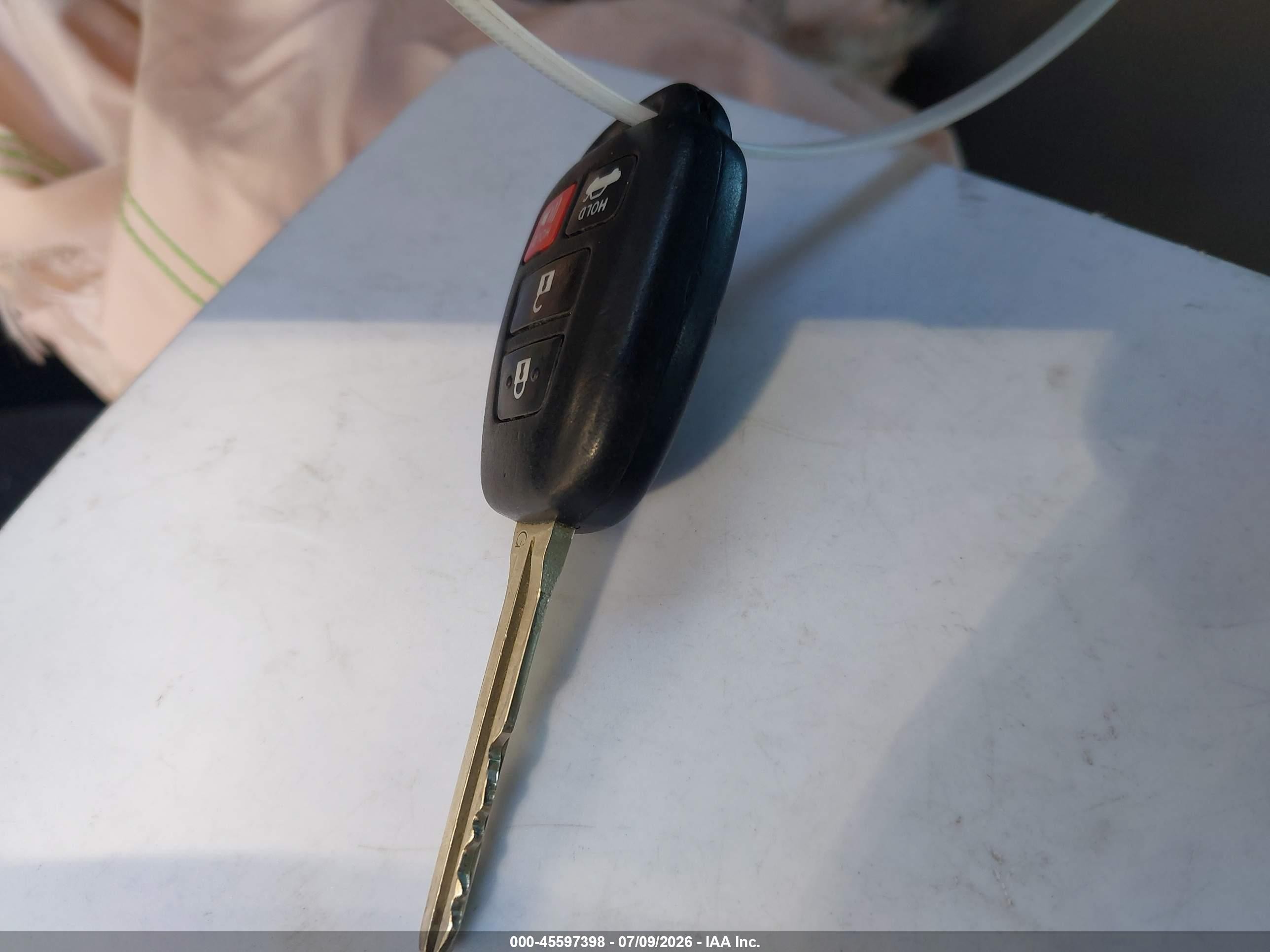 2012 Toyota Camry Le Серебряный vin: 4T1BF1FK0CU084920