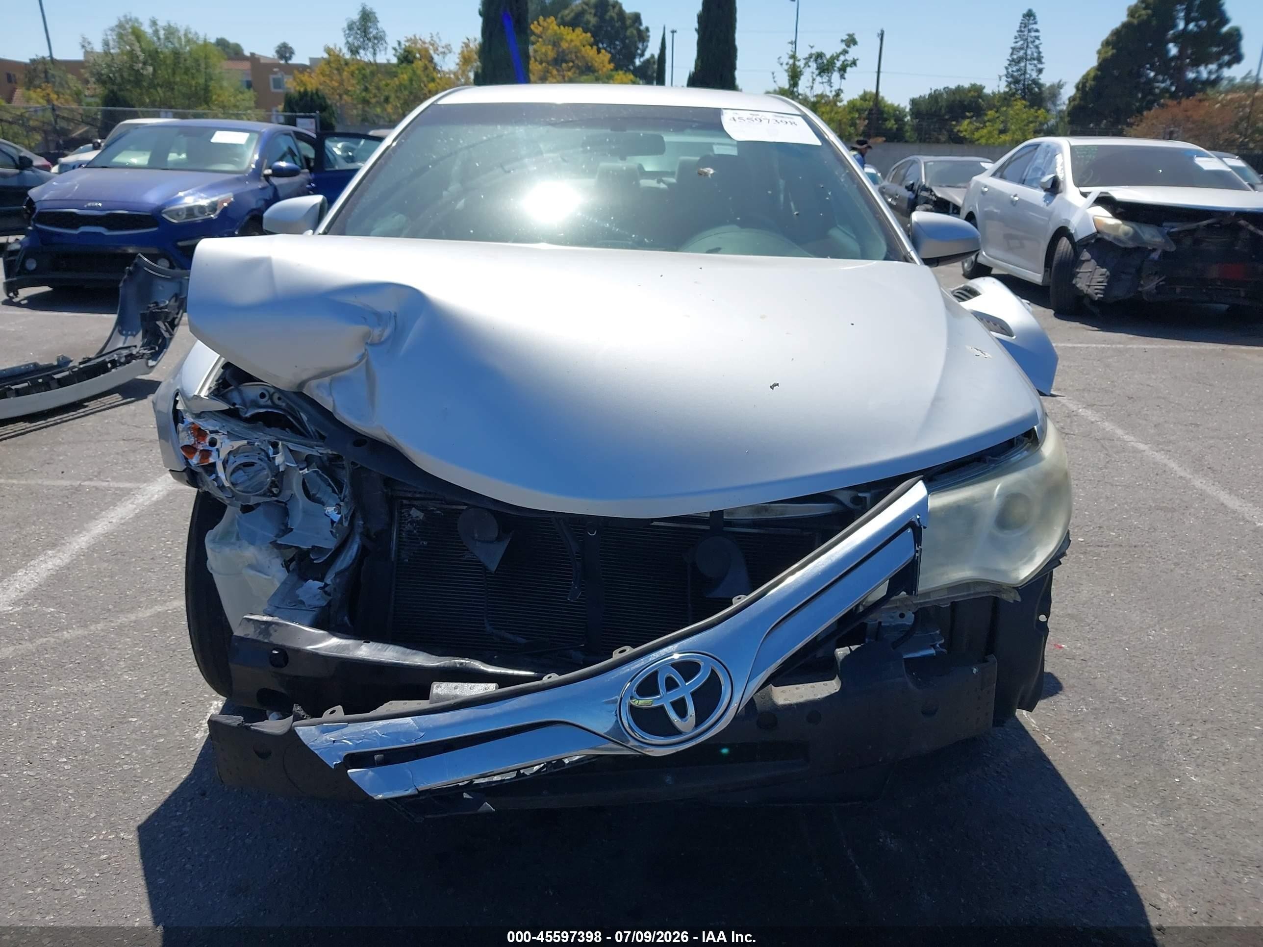 2012 Toyota Camry Le Серебряный vin: 4T1BF1FK0CU084920