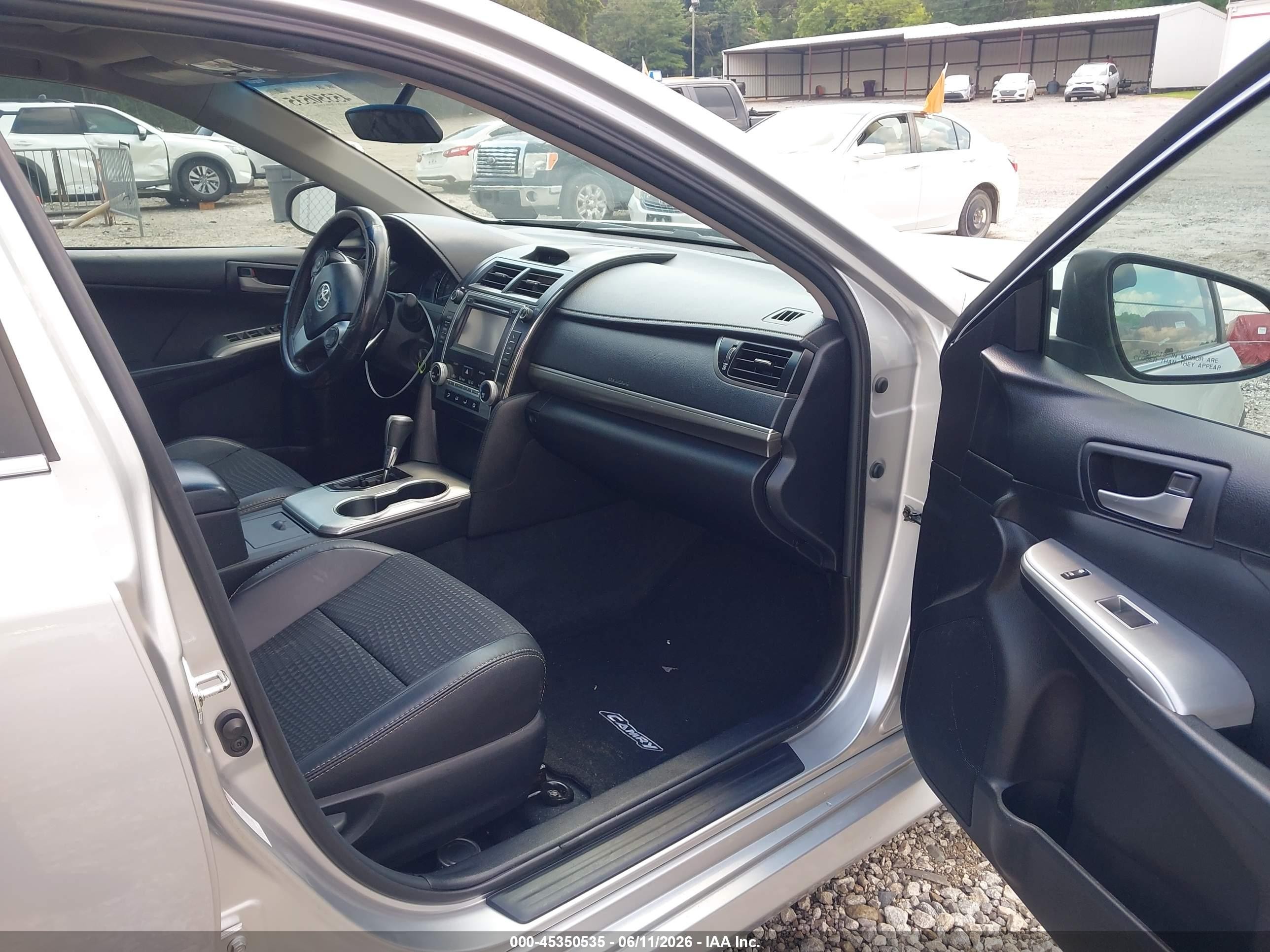 2012 Toyota Camry Se Silver vin: 4T1BF1FK0CU102820