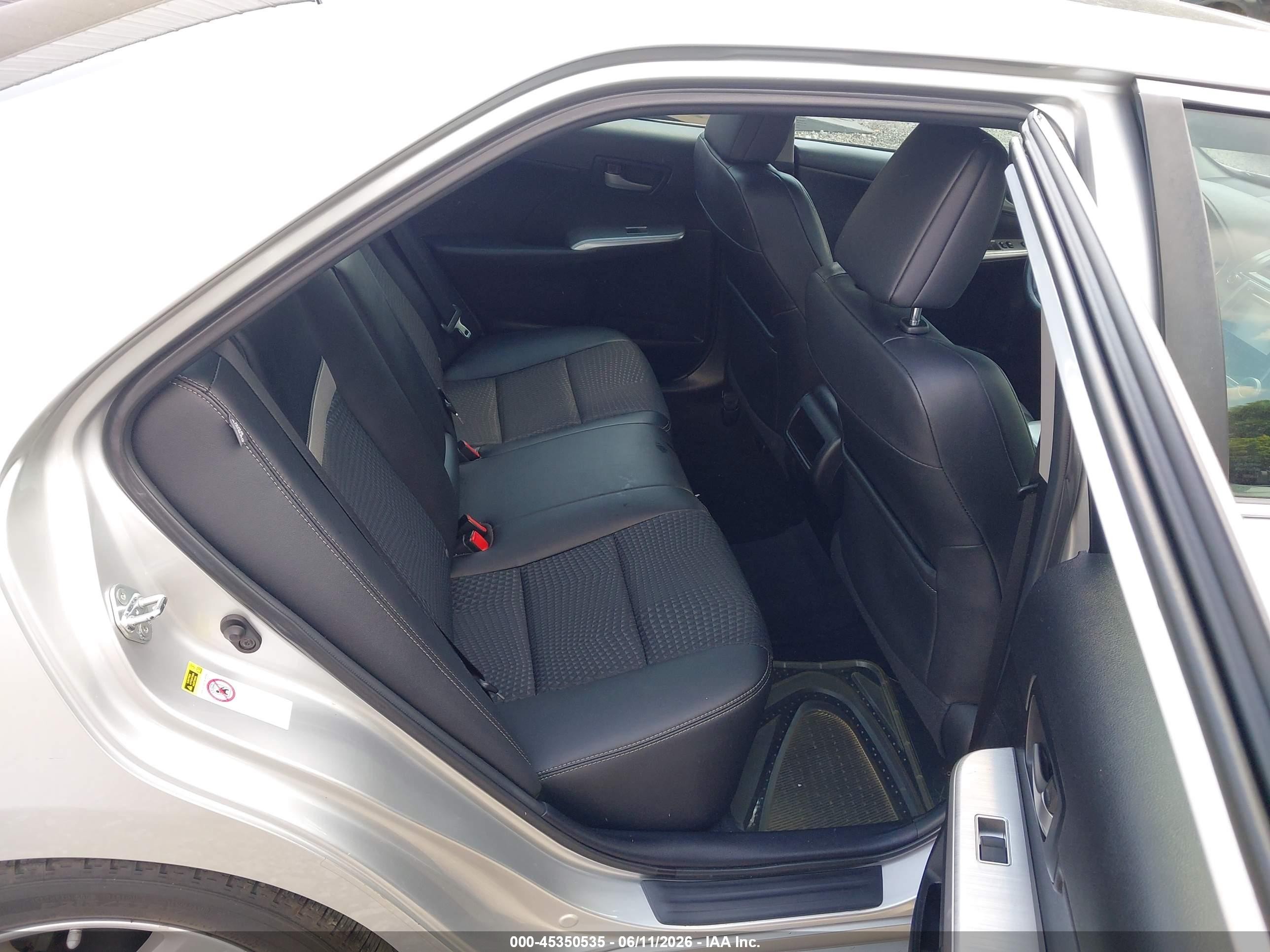 2012 Toyota Camry Se Silver vin: 4T1BF1FK0CU102820