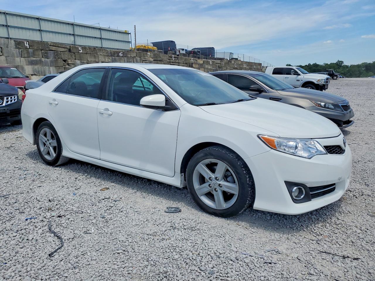 2012 Toyota Camry Se White vin: 4T1BF1FK0CU113509