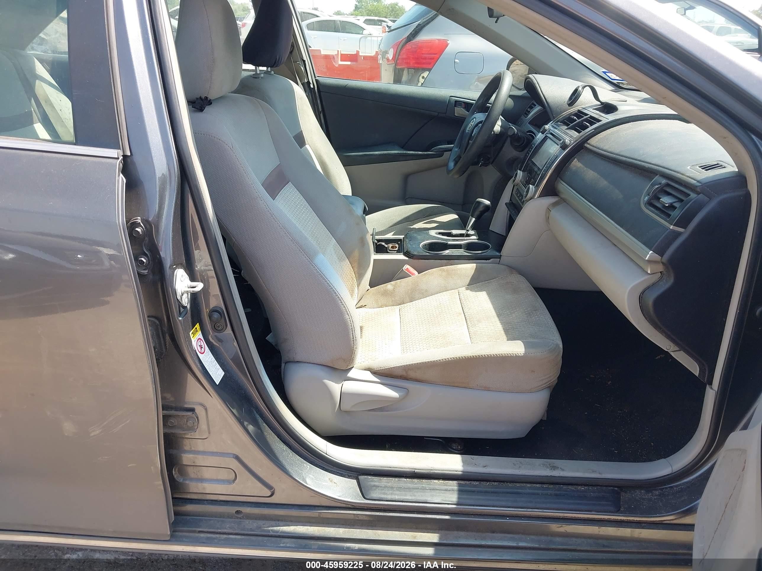 2012 Toyota Camry Le Gray vin: 4T1BF1FK0CU115227