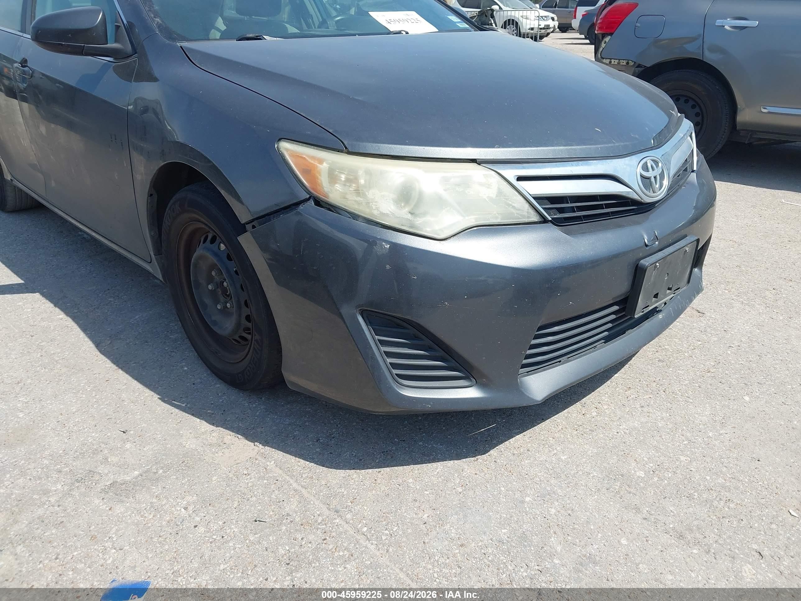 2012 Toyota Camry Le Gray vin: 4T1BF1FK0CU115227
