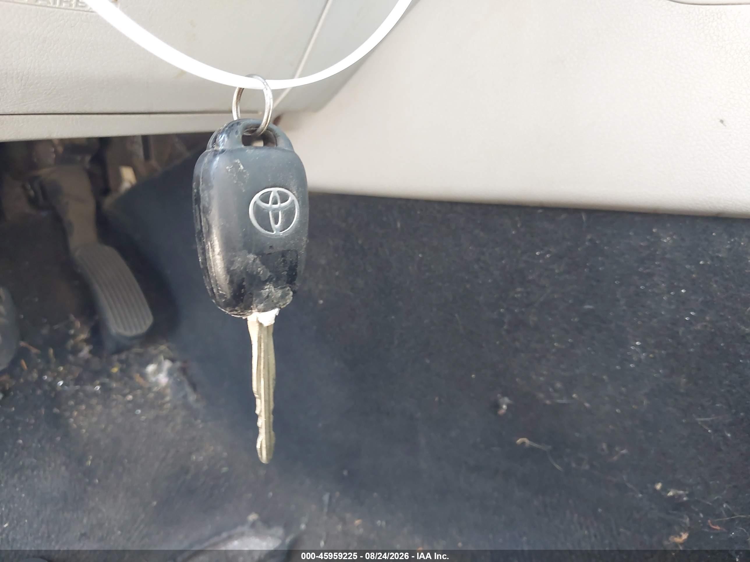 2012 Toyota Camry Le Gray vin: 4T1BF1FK0CU115227