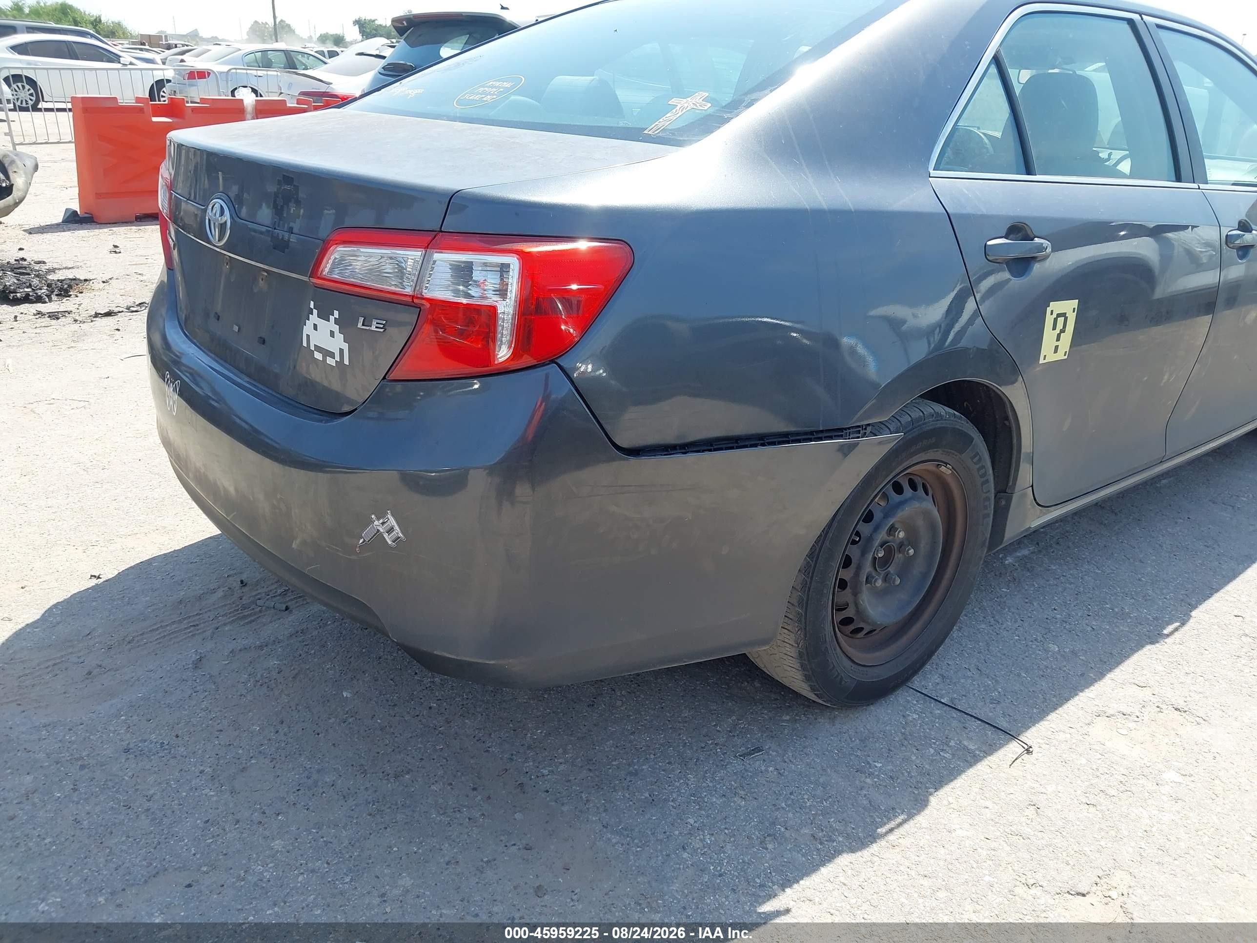 2012 Toyota Camry Le Gray vin: 4T1BF1FK0CU115227