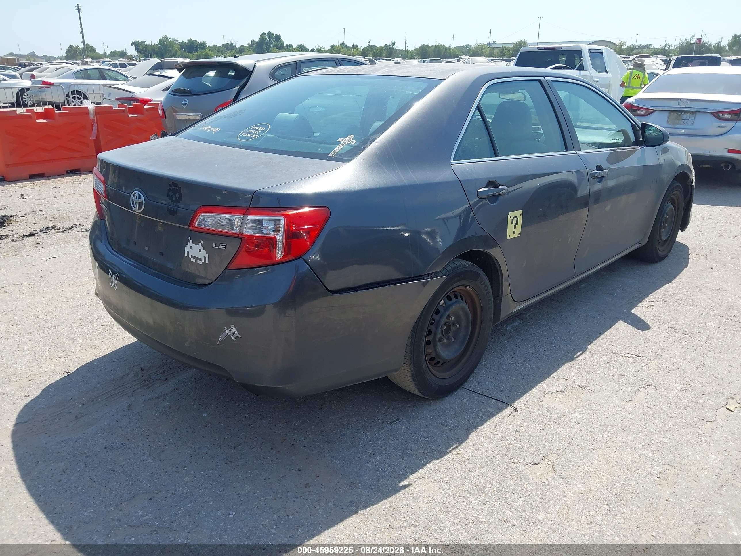 2012 Toyota Camry Le Gray vin: 4T1BF1FK0CU115227