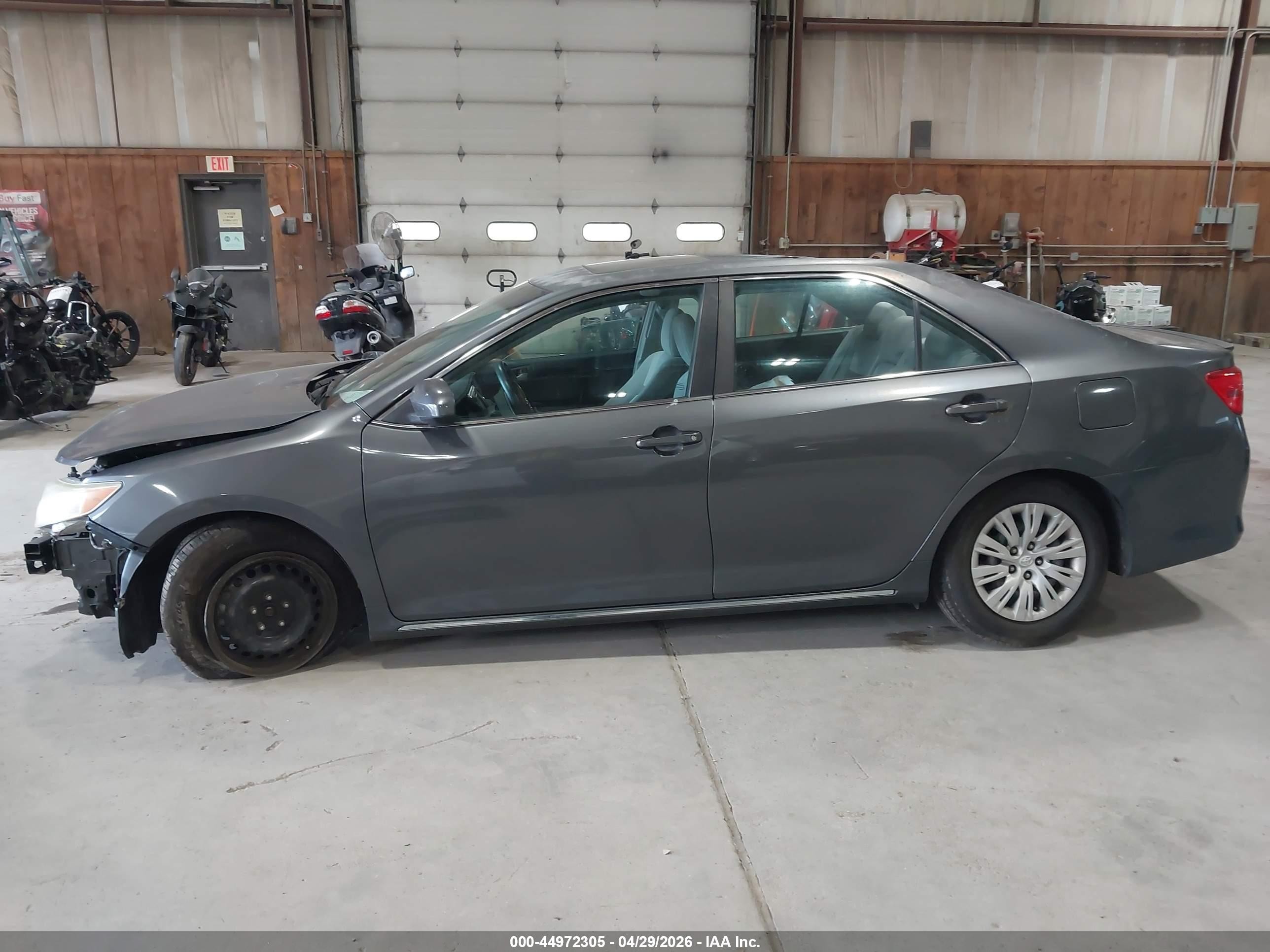 2012 Toyota Camry Le Gray vin: 4T1BF1FK0CU128558