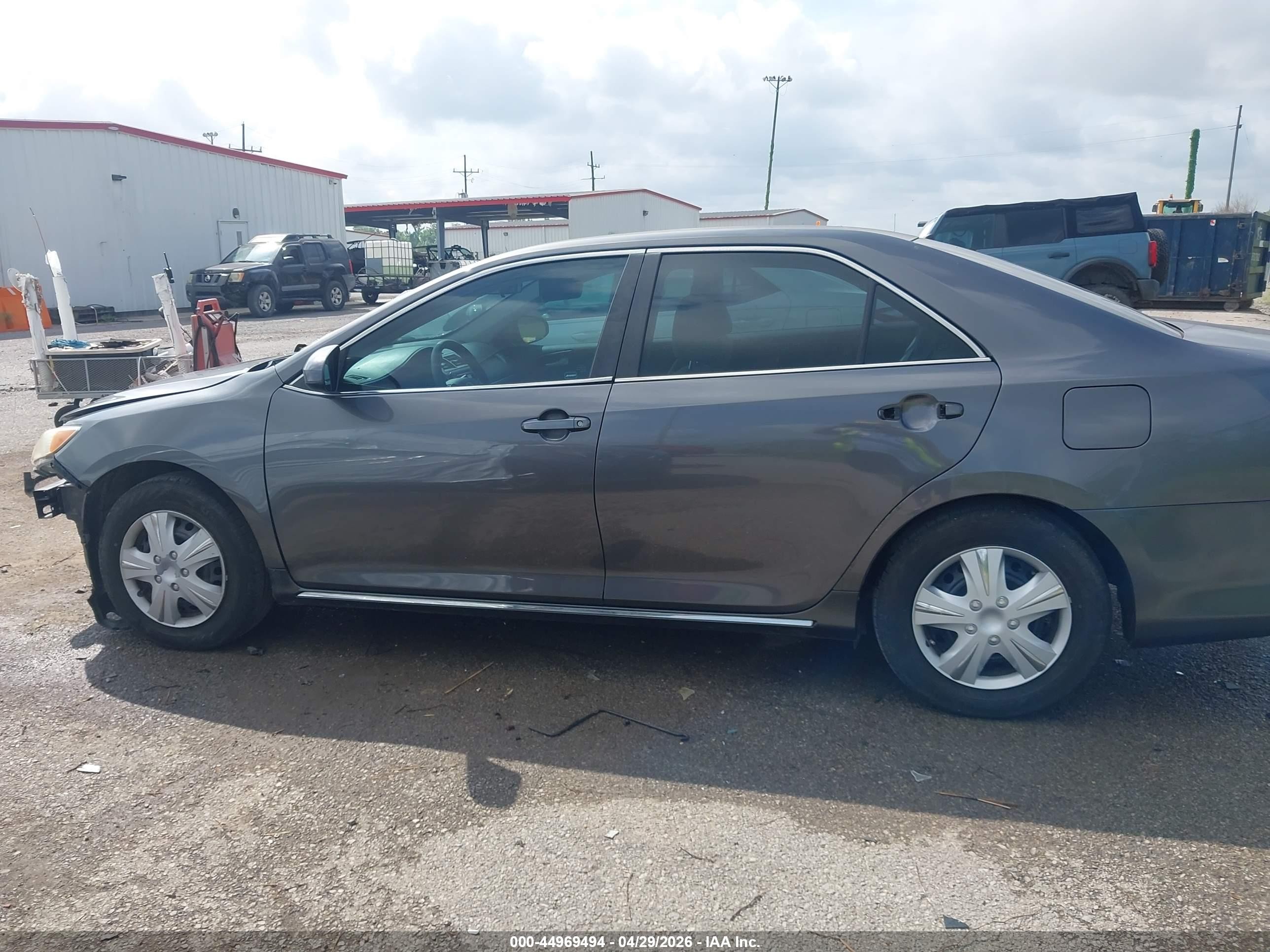 2012 Toyota Camry Le Серый vin: 4T1BF1FK0CU129855