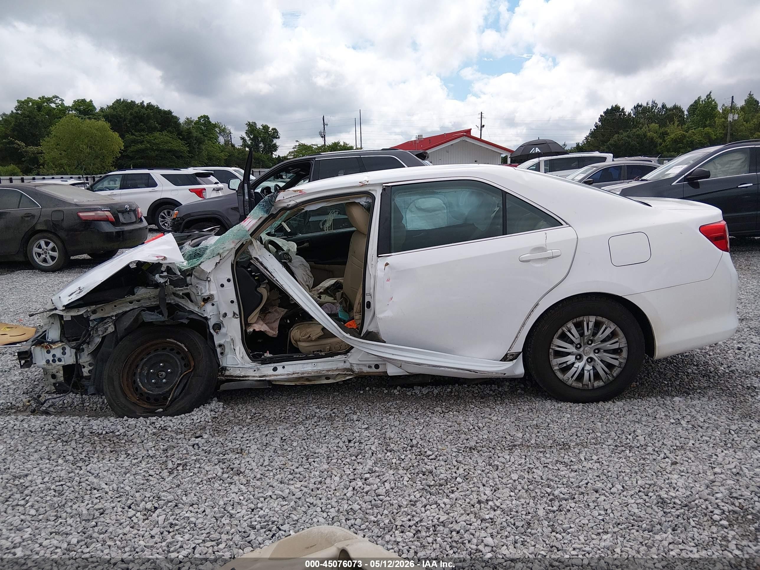 2012 Toyota Camry Le Белый vin: 4T1BF1FK0CU135221