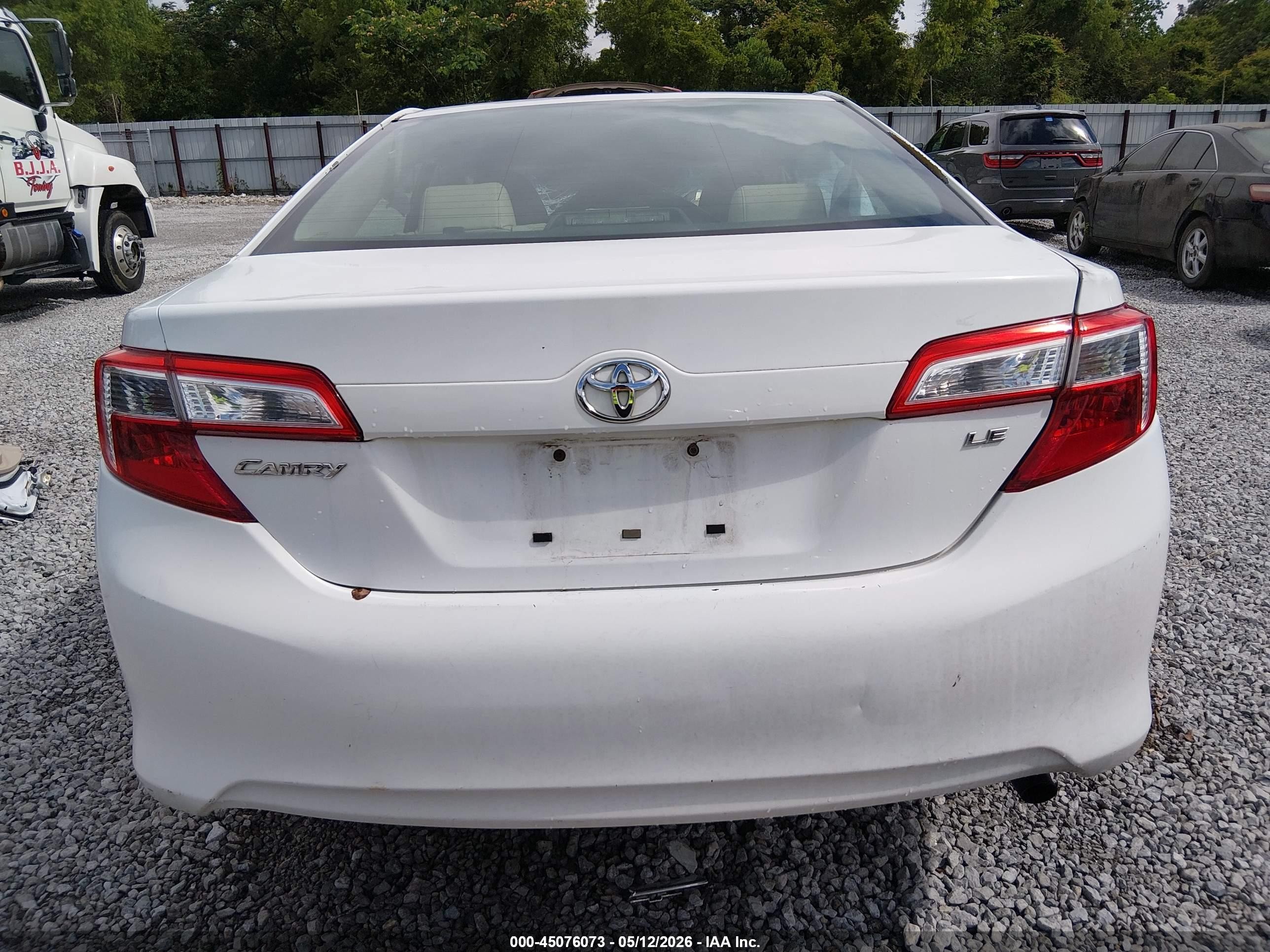 2012 Toyota Camry Le Белый vin: 4T1BF1FK0CU135221