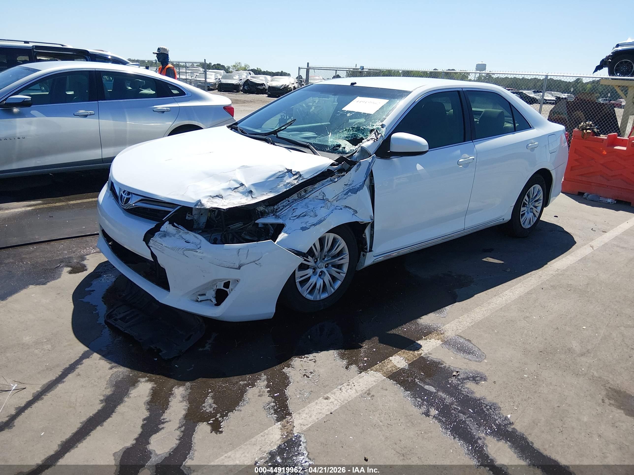 2012 Toyota Camry Le Белый vin: 4T1BF1FK0CU164251