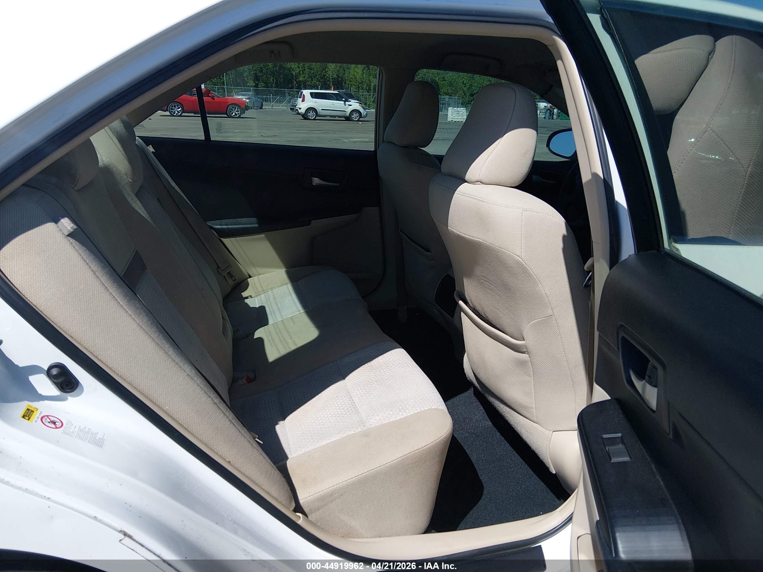 2012 Toyota Camry Le Белый vin: 4T1BF1FK0CU164251