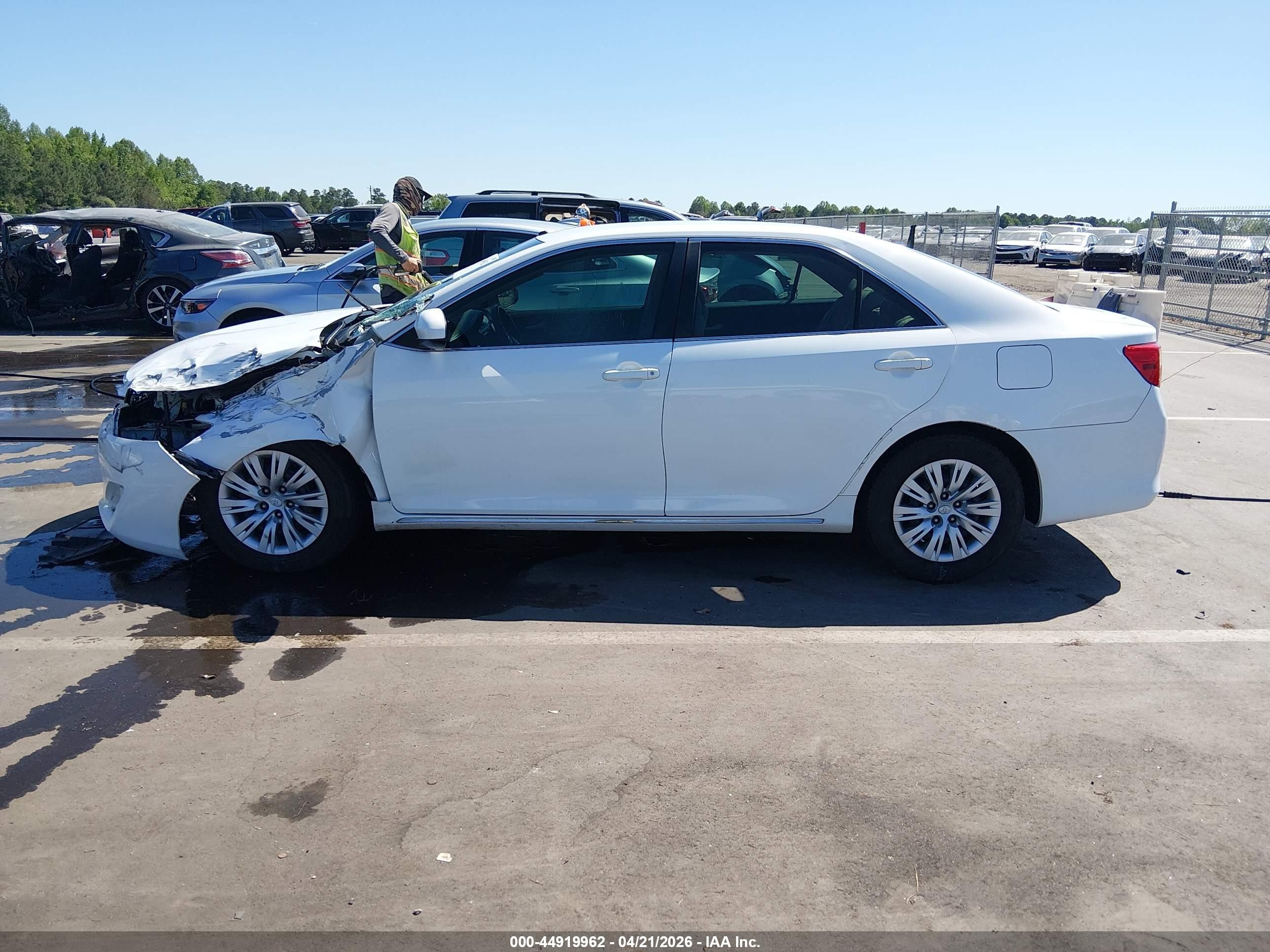2012 Toyota Camry Le Белый vin: 4T1BF1FK0CU164251