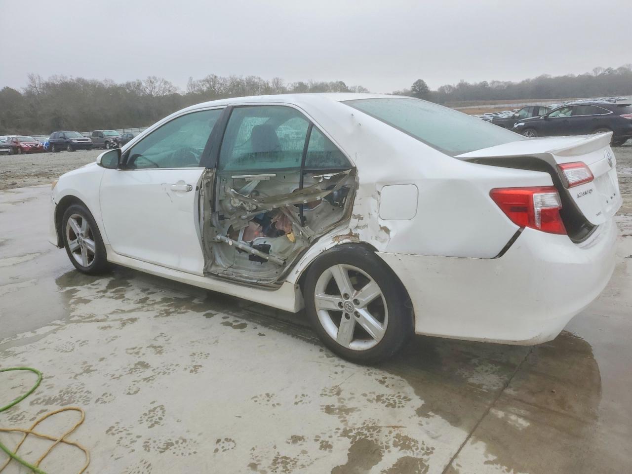 2012 Toyota Camry Base Белый vin: 4T1BF1FK0CU193412