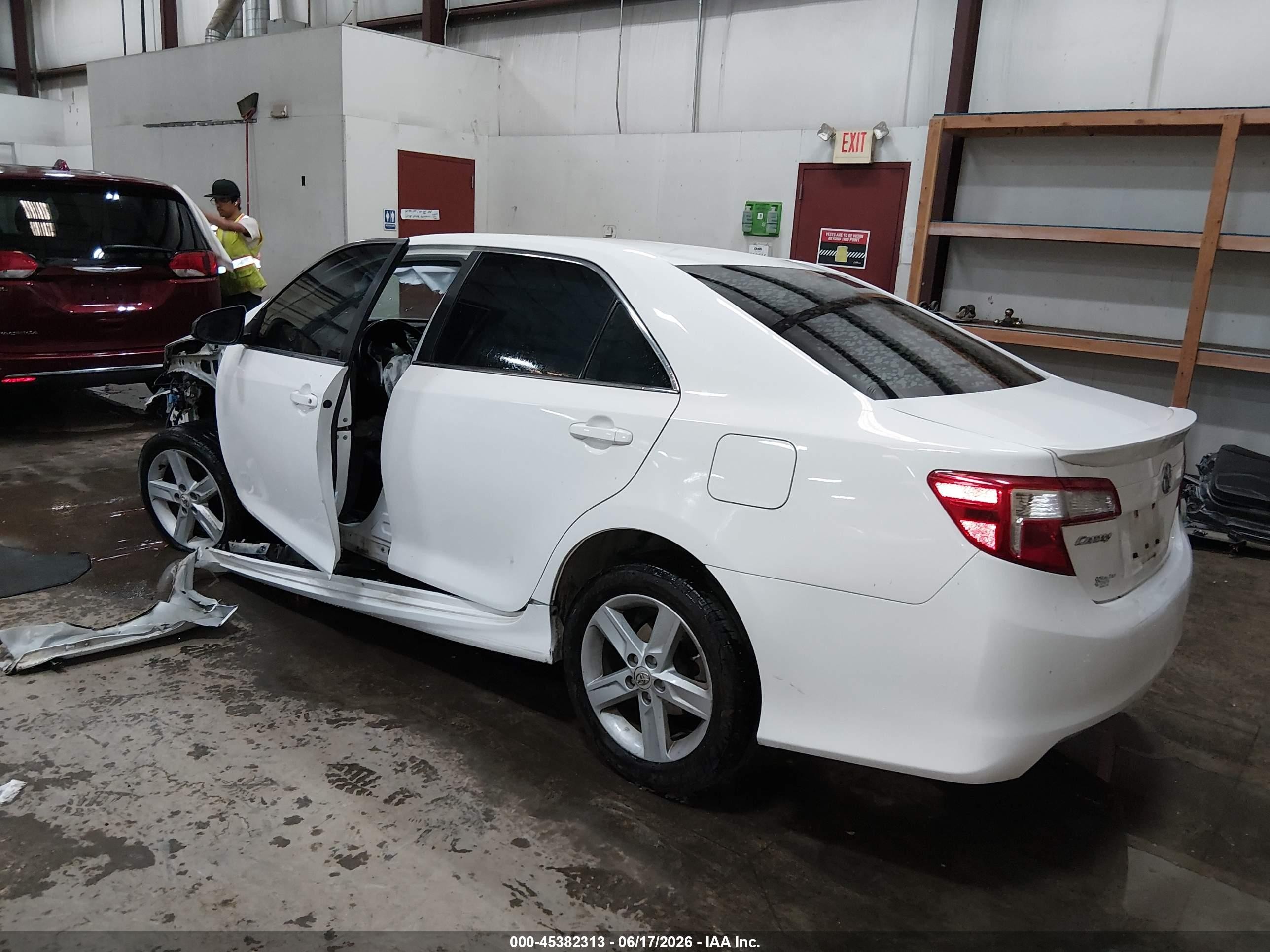 2012 Toyota Camry Se Белый vin: 4T1BF1FK0CU202674