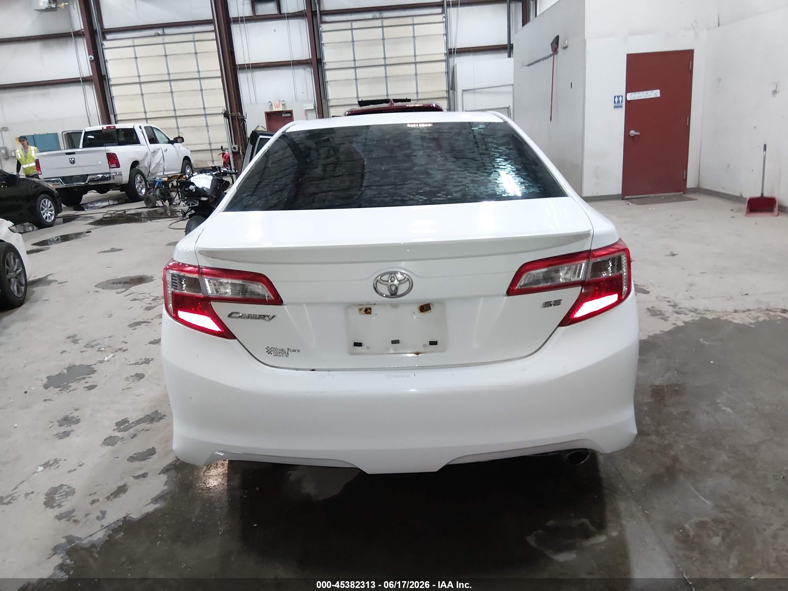 2012 Toyota Camry Se Белый vin: 4T1BF1FK0CU202674