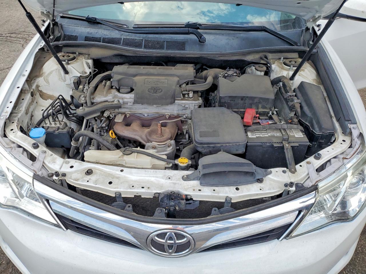 2012 Toyota Camry Le White vin: 4T1BF1FK0CU500562